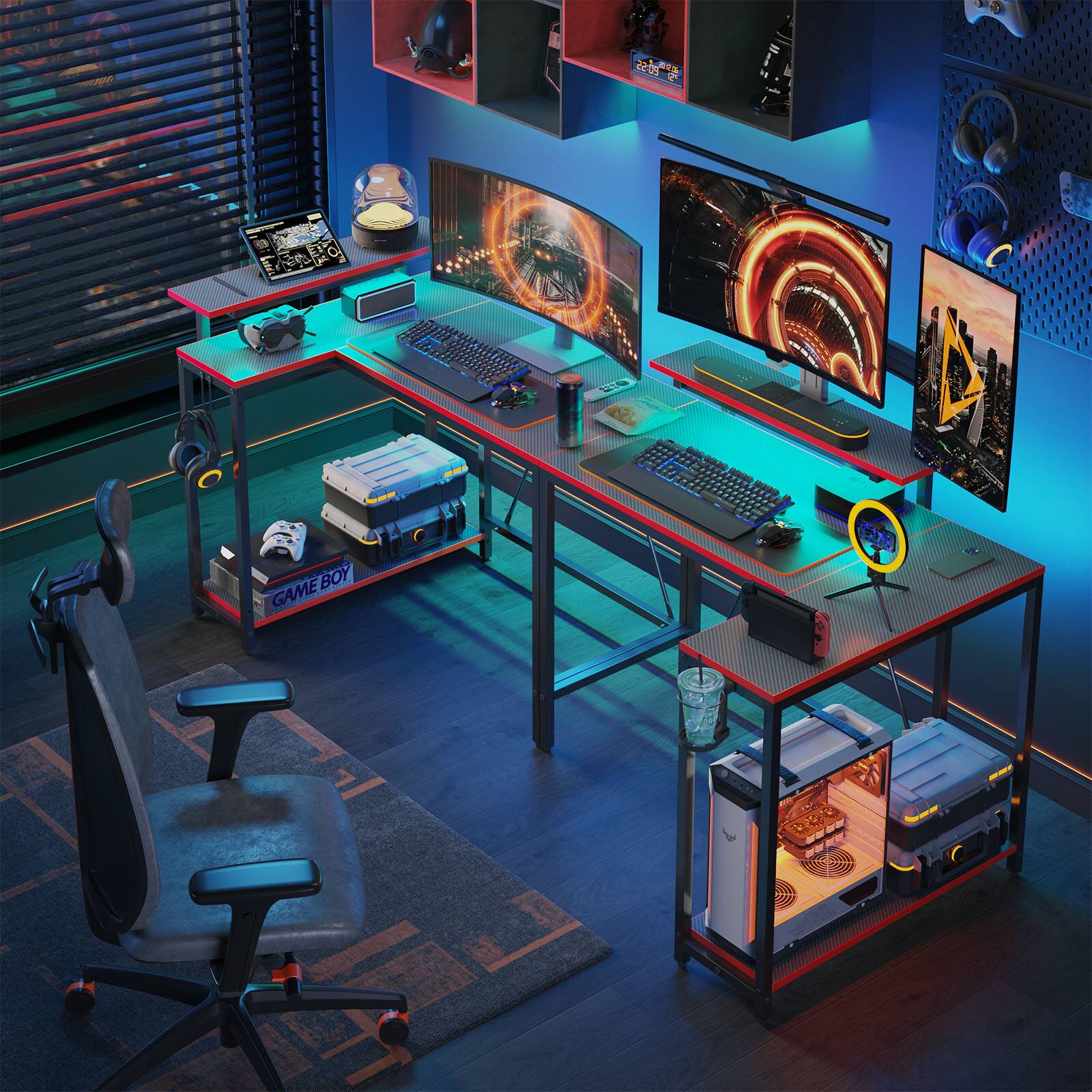 The text "4 BOY GAME" does not seem to be related to the image. The image features a desk with a laptop, keyboard, and mouse, along with a chair and a TV. There are also two cups on the desk.