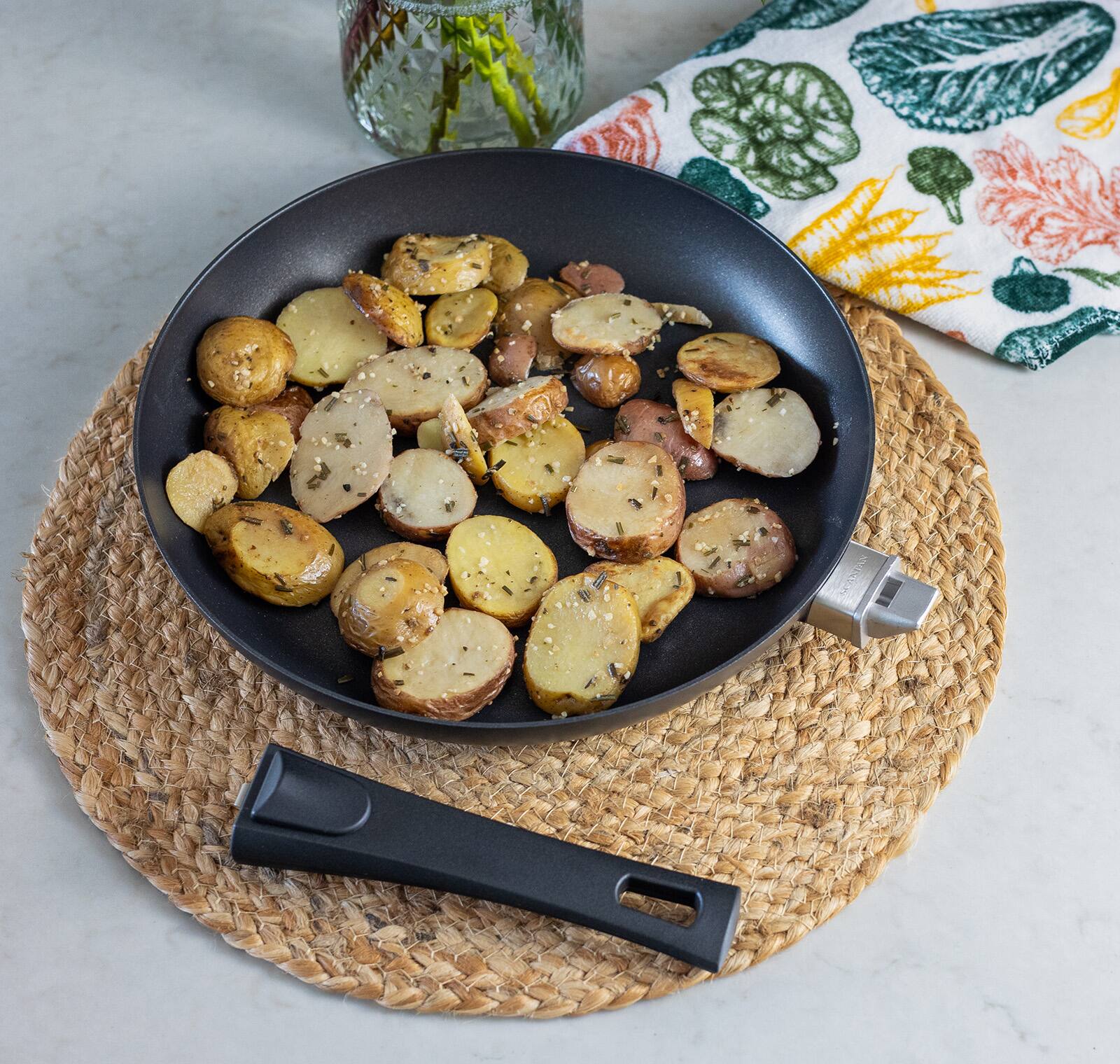 Alt View 4. Scanpan - Urban 10.25-Inch Nonstick Fry Pan with Detachable Handle - Black.