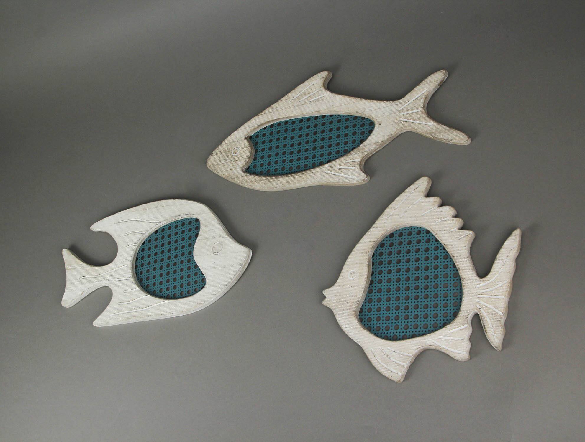 Alt View 1. Zeckos - Set of 3 Blue and White Wood and Metal Mesh Fish Wall Hangings - Multicolored.