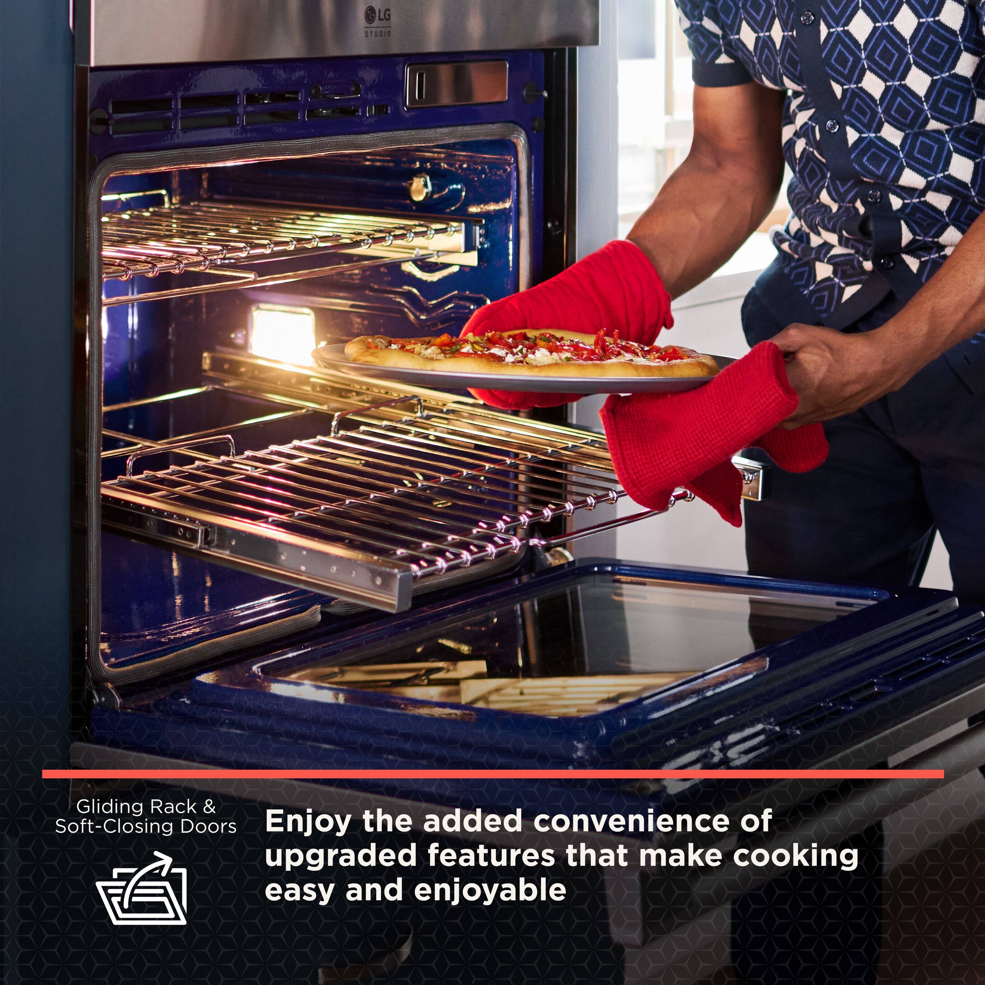 LG STODIE Gliding Rack & Soft-Closing Doors Enjoy the added convenience of upgraded features that make cooking easy and enjoyable.