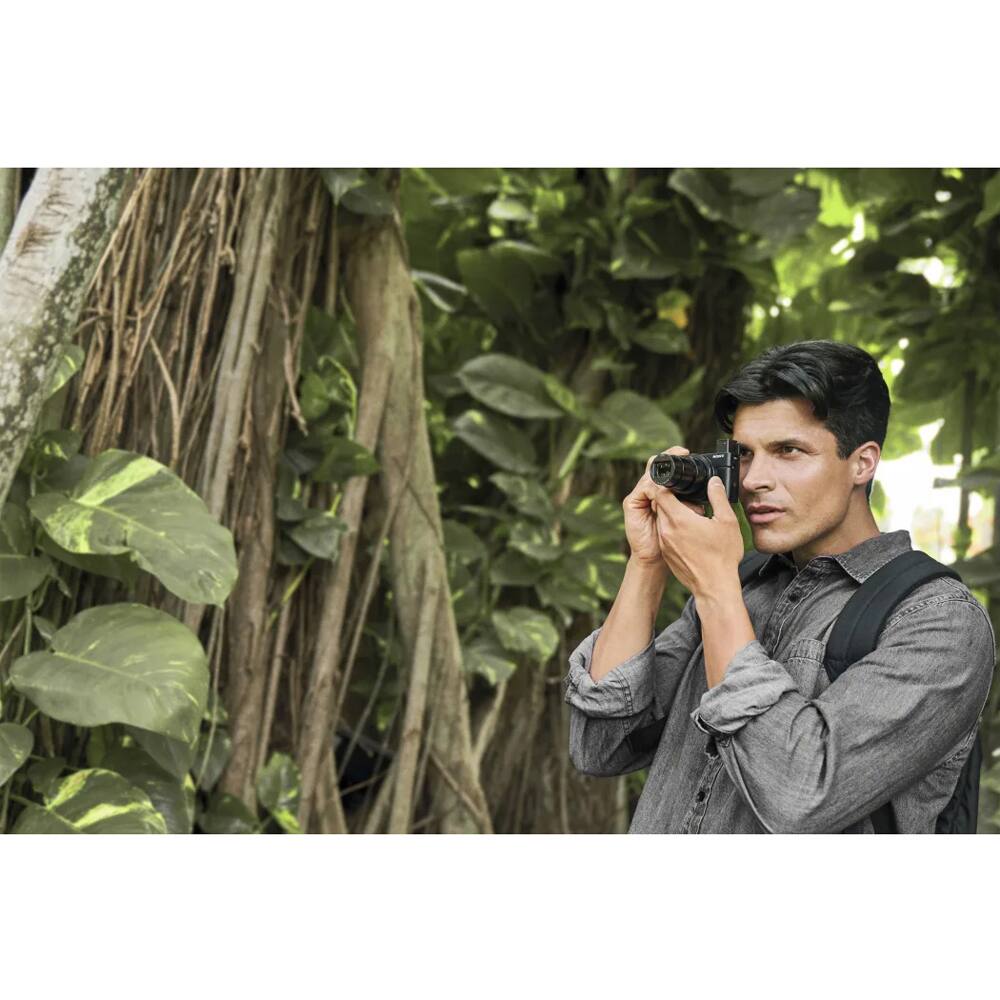 Alt View 2. Sony - Cyber-Shot DSC-RX100 VII Camera Kit DSC-RX100M7 Triple Battery 64GB Pro Bundle.