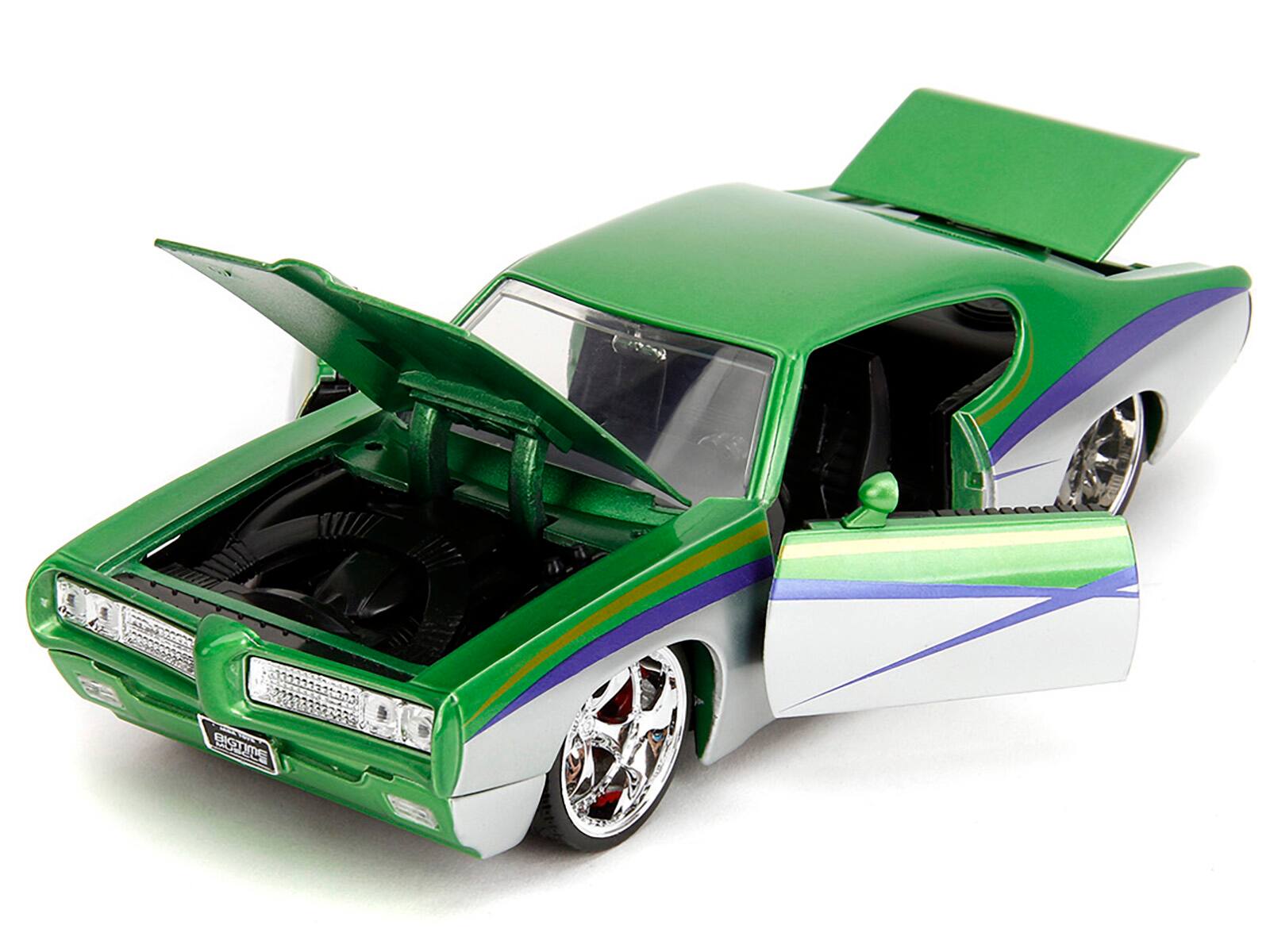 Angle. Jada - 1969 Pontiac GTO Judge Green Metallic and Silver with Stripes "Bigtime Muscle" Series 1/24 Diecast Model Car by Jada - Green Metallic And Silver.