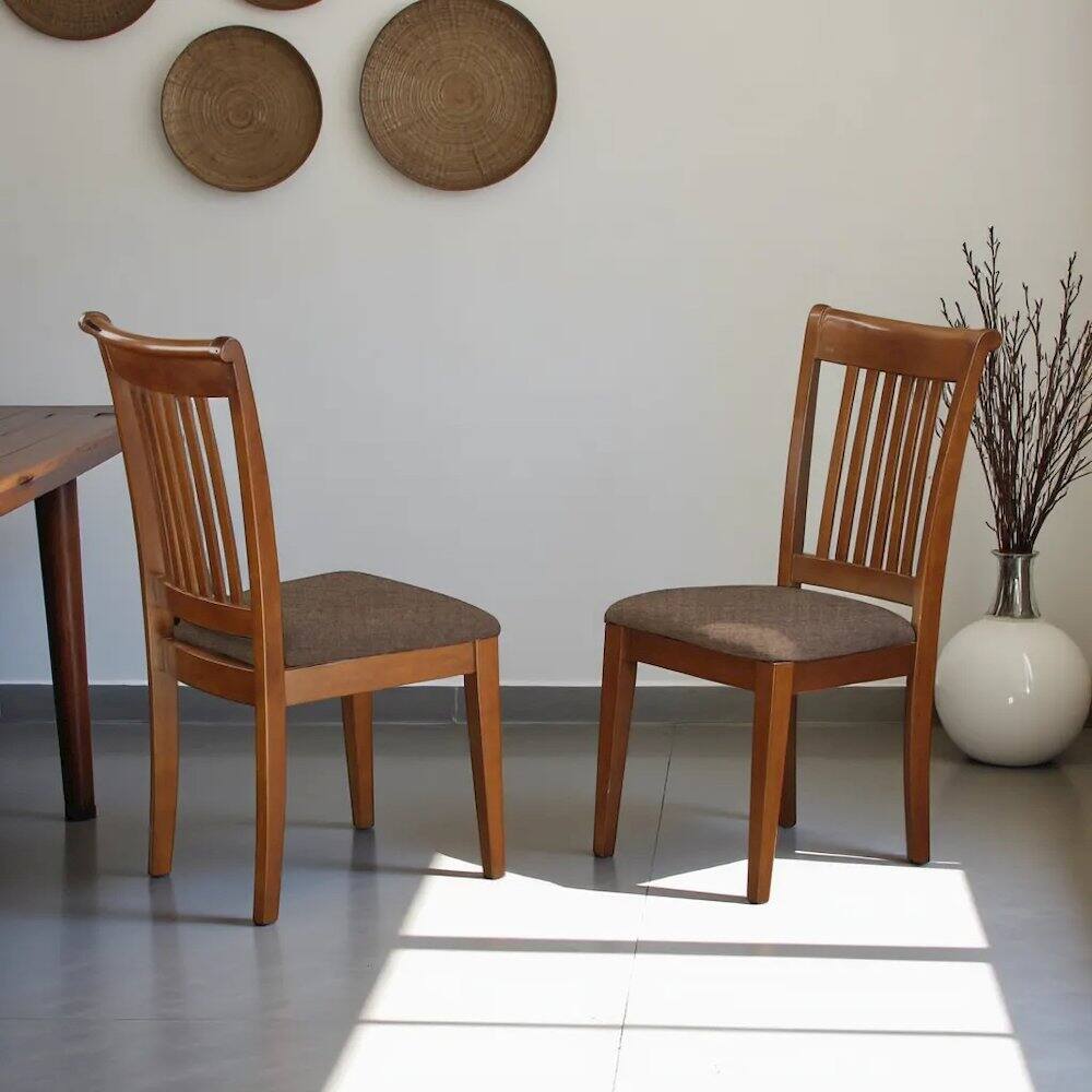Left. FurniFact - Elegant Slat Back Dining Chairs Set of 2 – Brown Wooden Kitchen Seats - Saddle Brown.
