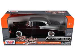 Motormax - 1957 Chevrolet Bel Air "Timeless Legends" Series 1/24 - Burgundy Metallic and Silver Metallic