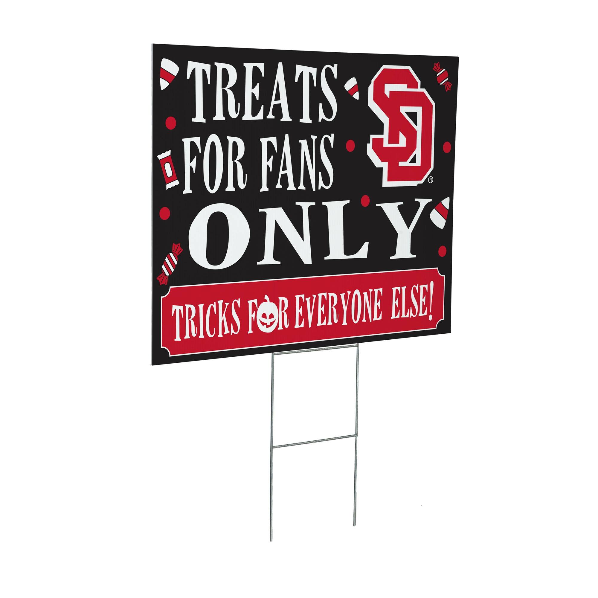 TREATS FOR FANS ONLY  
TRICKS FOR EVERYONE ELSE!