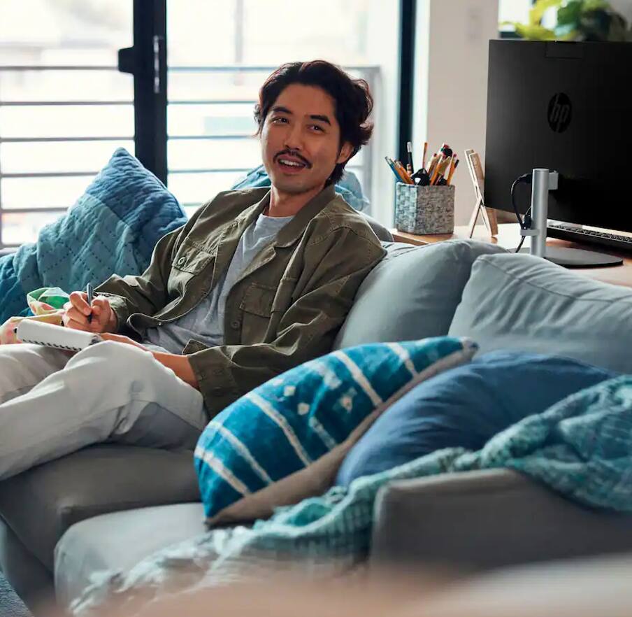 Alt View 9. HP - HP 24 All-in-One 23.8 FHD (AMD Ryzen 3 7320U, 8GB LPDDR5, 512GB PCIe SSD, AMD Radeon, Win 11 Pro) w/USB Hub - Jet Black.