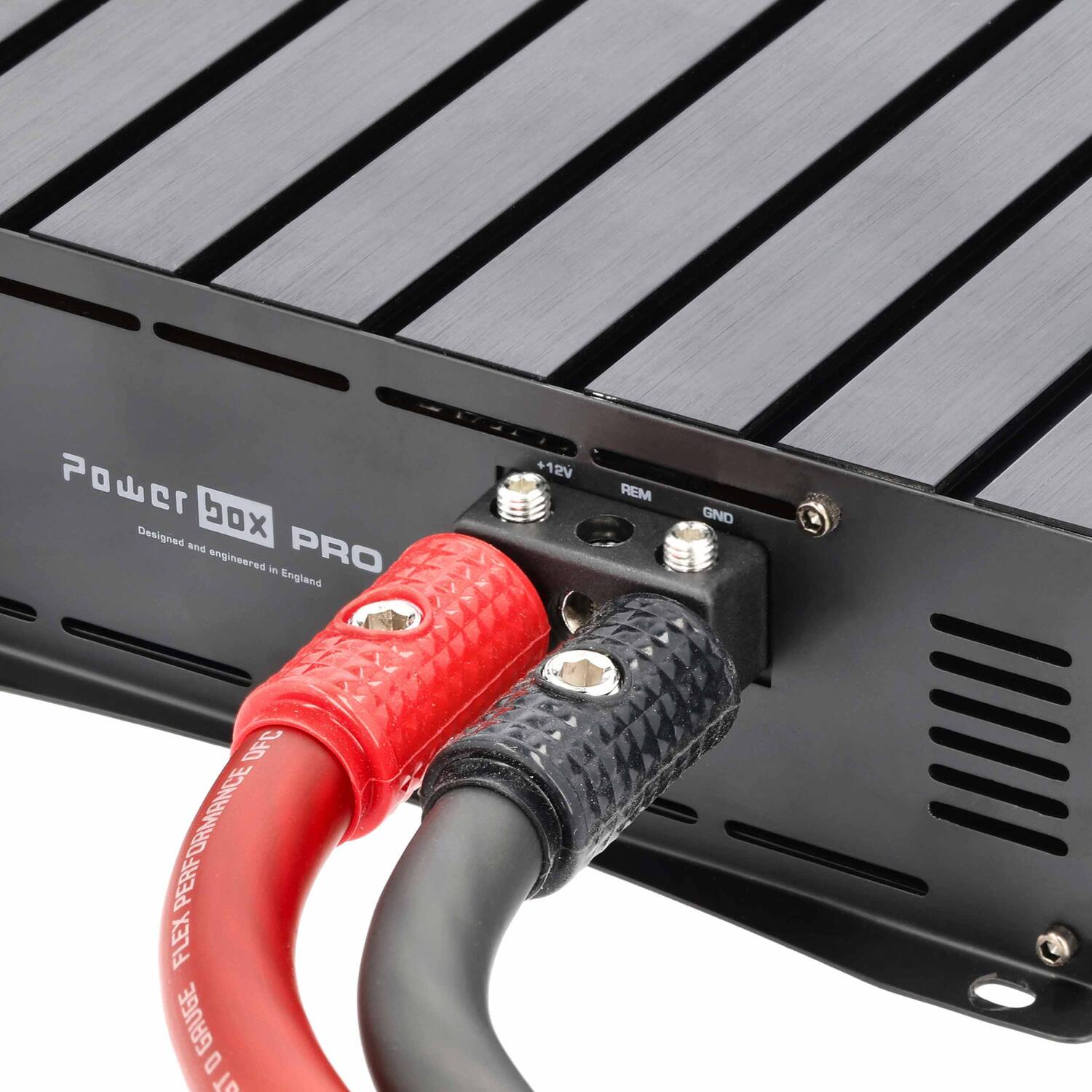 Designed and engineered in England  
POWER BOX PRO  
12V REM GND  
FLEX GAUGE 0-12V REM GND