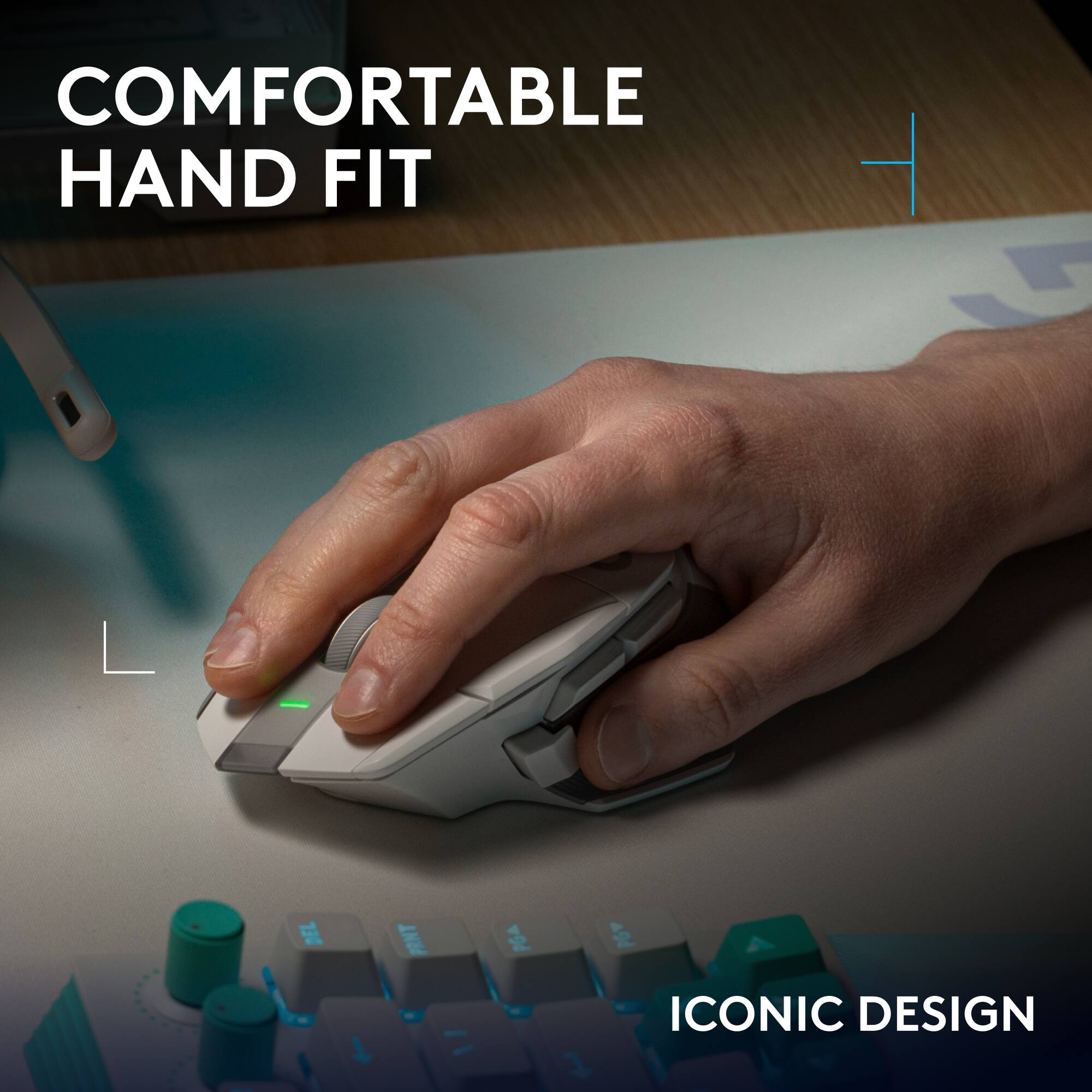 COMFORTABLE HAND FIT

ICONIC DESIGN