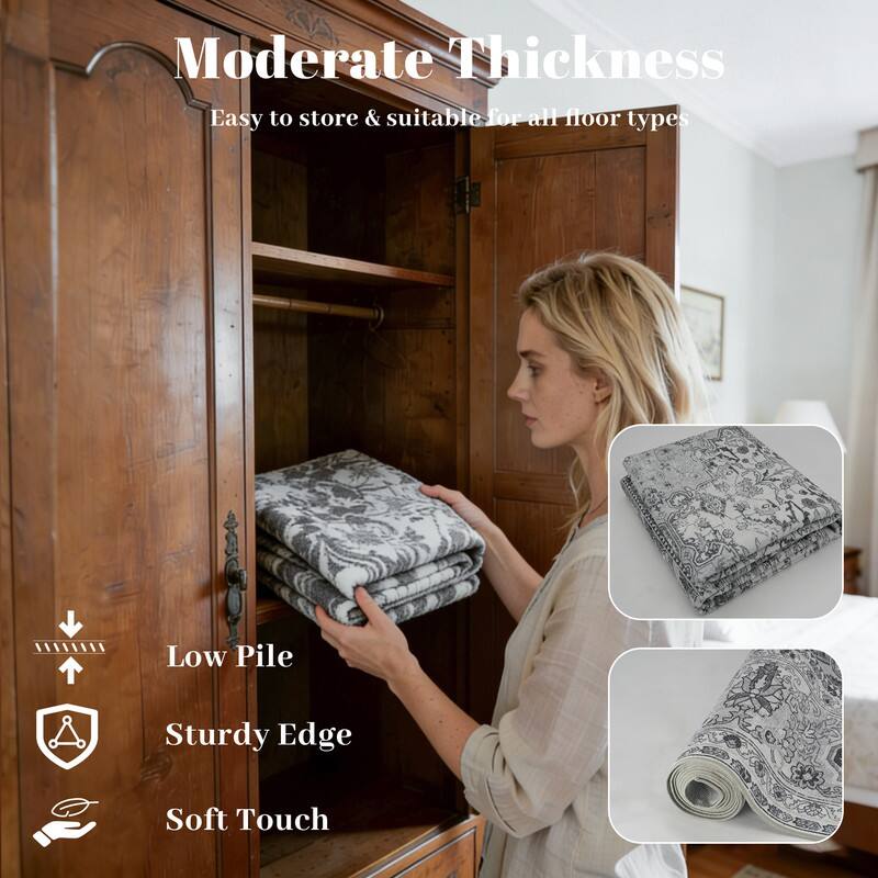 Moderate Thickness  
Easy to store & suitable for all floor types  

Low Pile  
Sturdy Edge  
Soft Touch