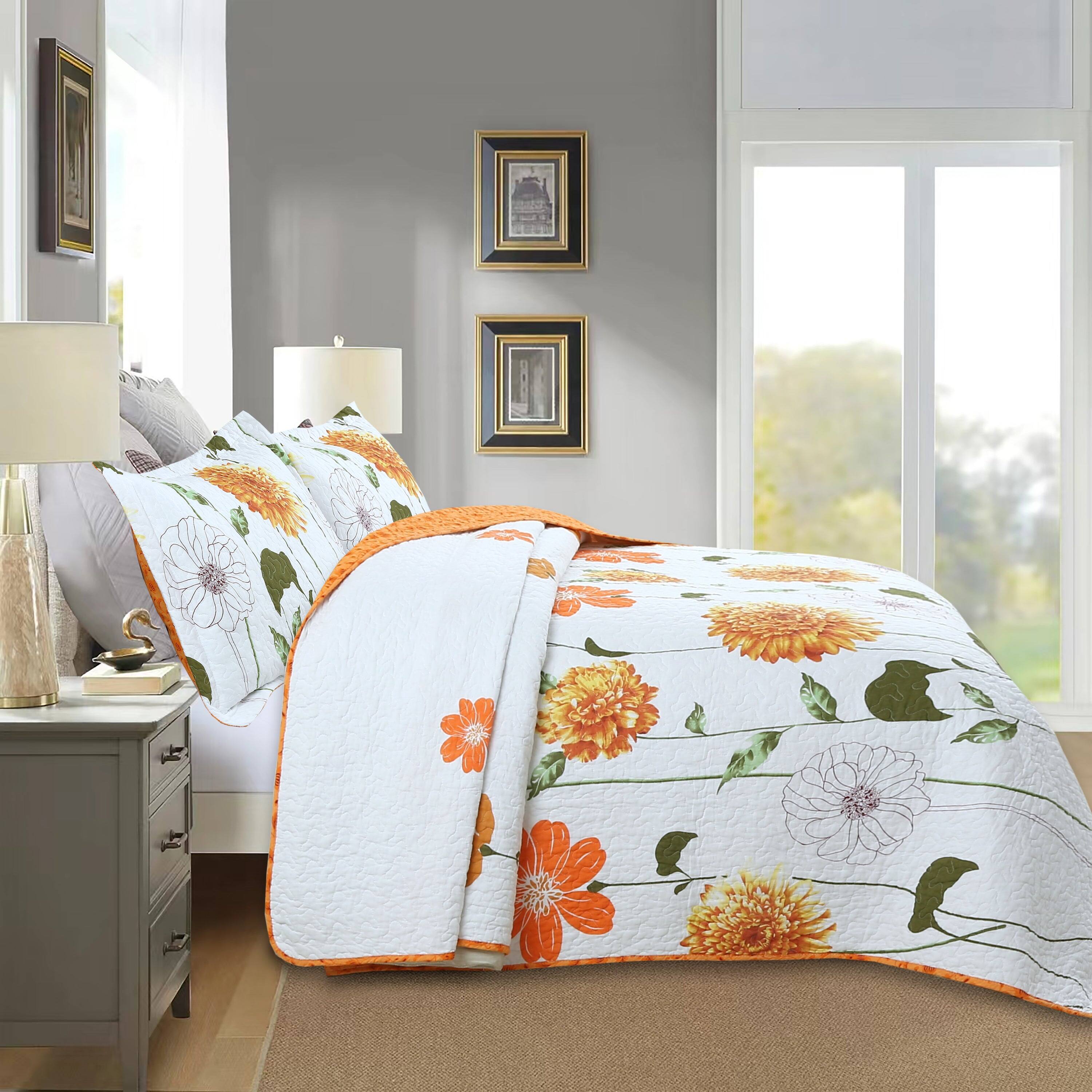 Angle. MarCielo - Marcielo 3 Piece 100% Cotton Printed Floral Quilt Set Lightweight Bedspread Set - Yellow floral.