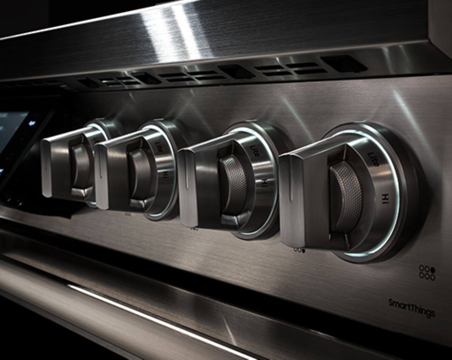 Alt View 29. Dacor - Transitional 7.7 Cu. Ft. Slide-In Gas Four-Part Pure Convection Range with Self-Cleaning and SimmerSear Burners - Silver Stainless Steel.