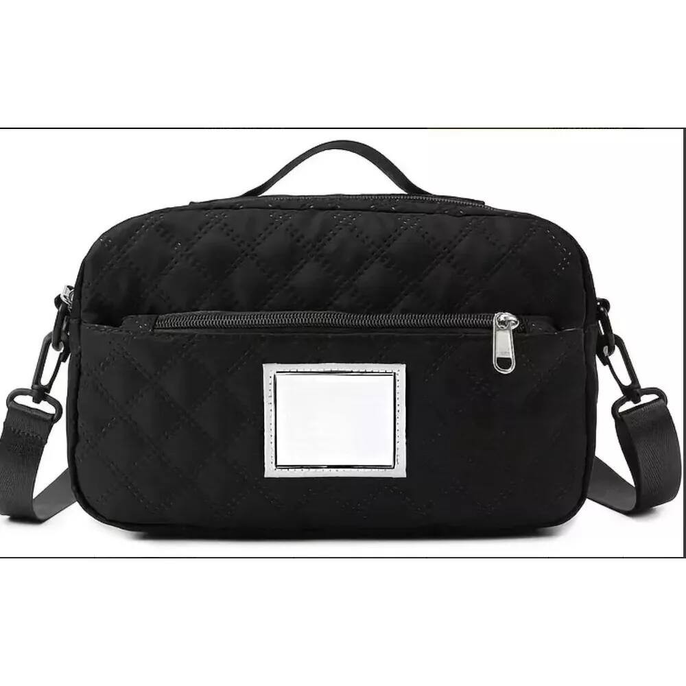 Front. Wikistore - Wikistore 3D Diamond Pattern Small Tote with Dry Wet Separation and Double Pockets Black - Black.