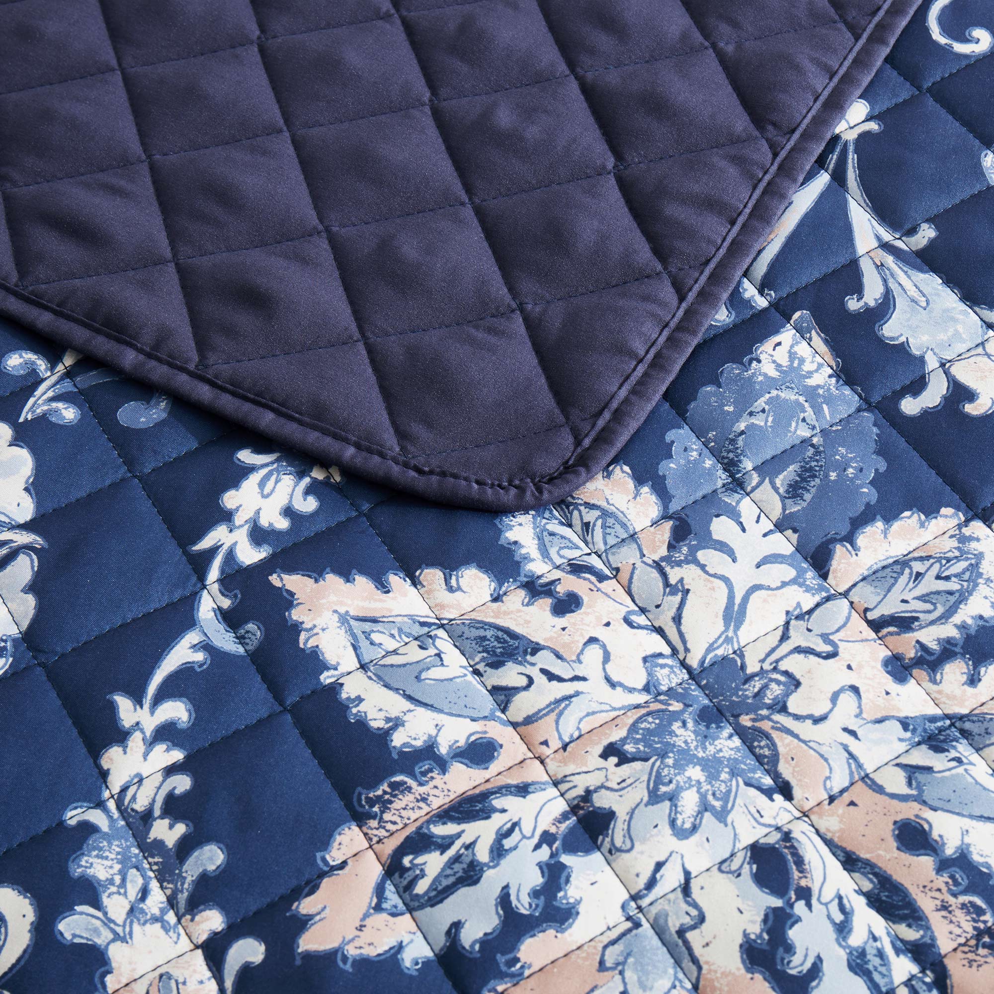 Back. Nest - Peace Nest Soft Printed Coverlet Set Floral Geometric Bedspread Modern Reversible Quilt and Shams Set - Fallen Leaves.