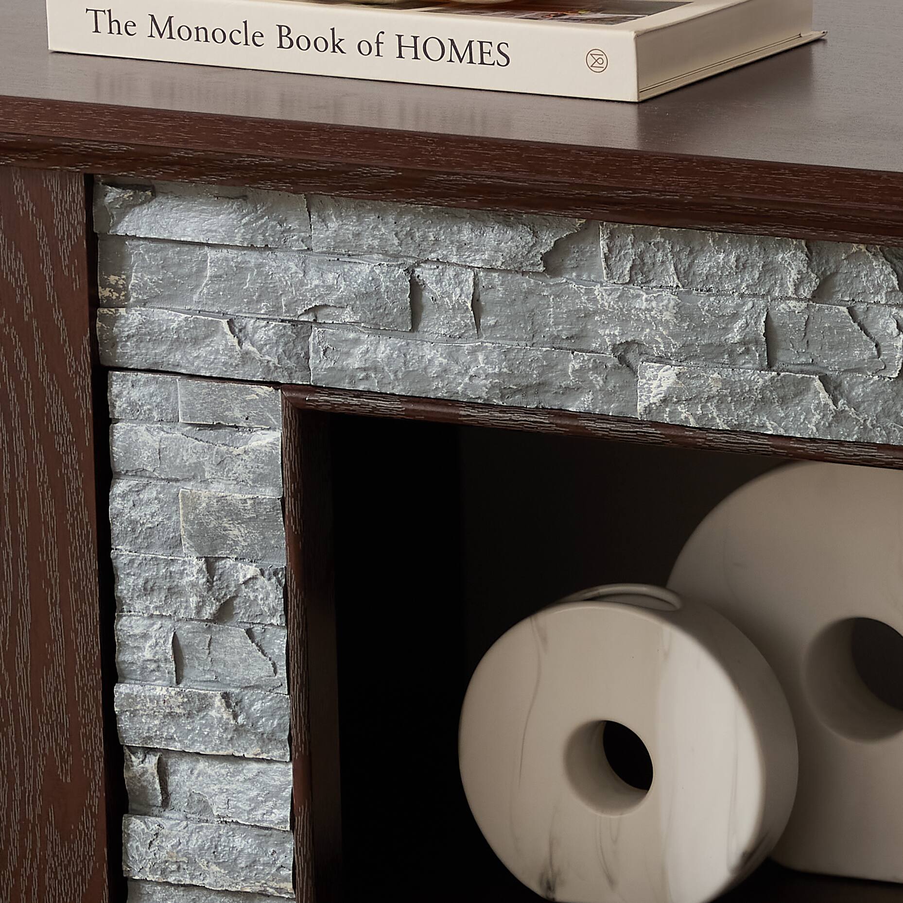 The Monocle Book of HOMES