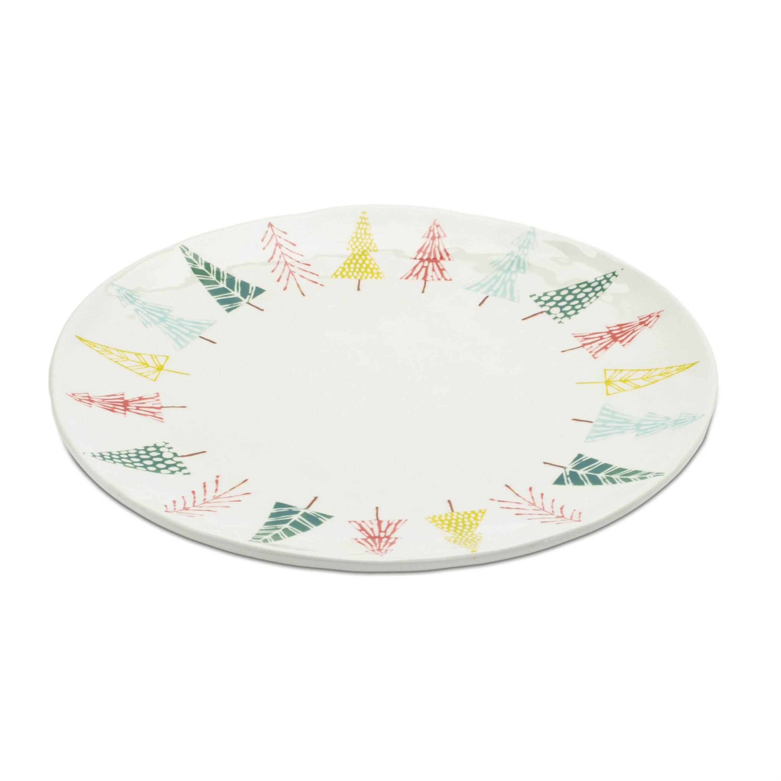 Angle. BreeBe - Ceramic Pine Tree Print Platter (Set of 3) - White, Green, Red.