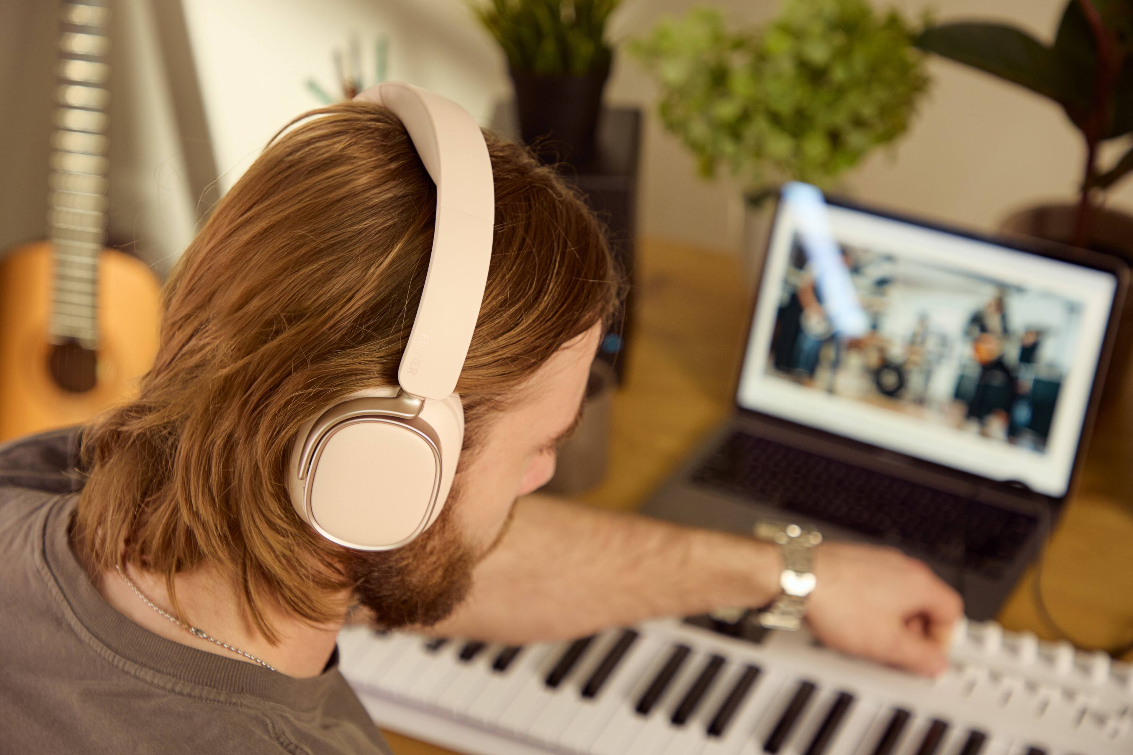 Alt View 1. Edifier - ES850NB Active Noise Cancelling Headphones - Pink.