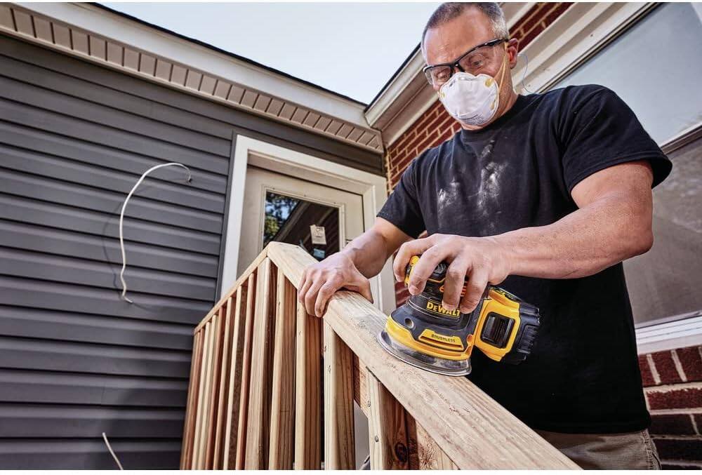 DEWALT BRUSHLESS