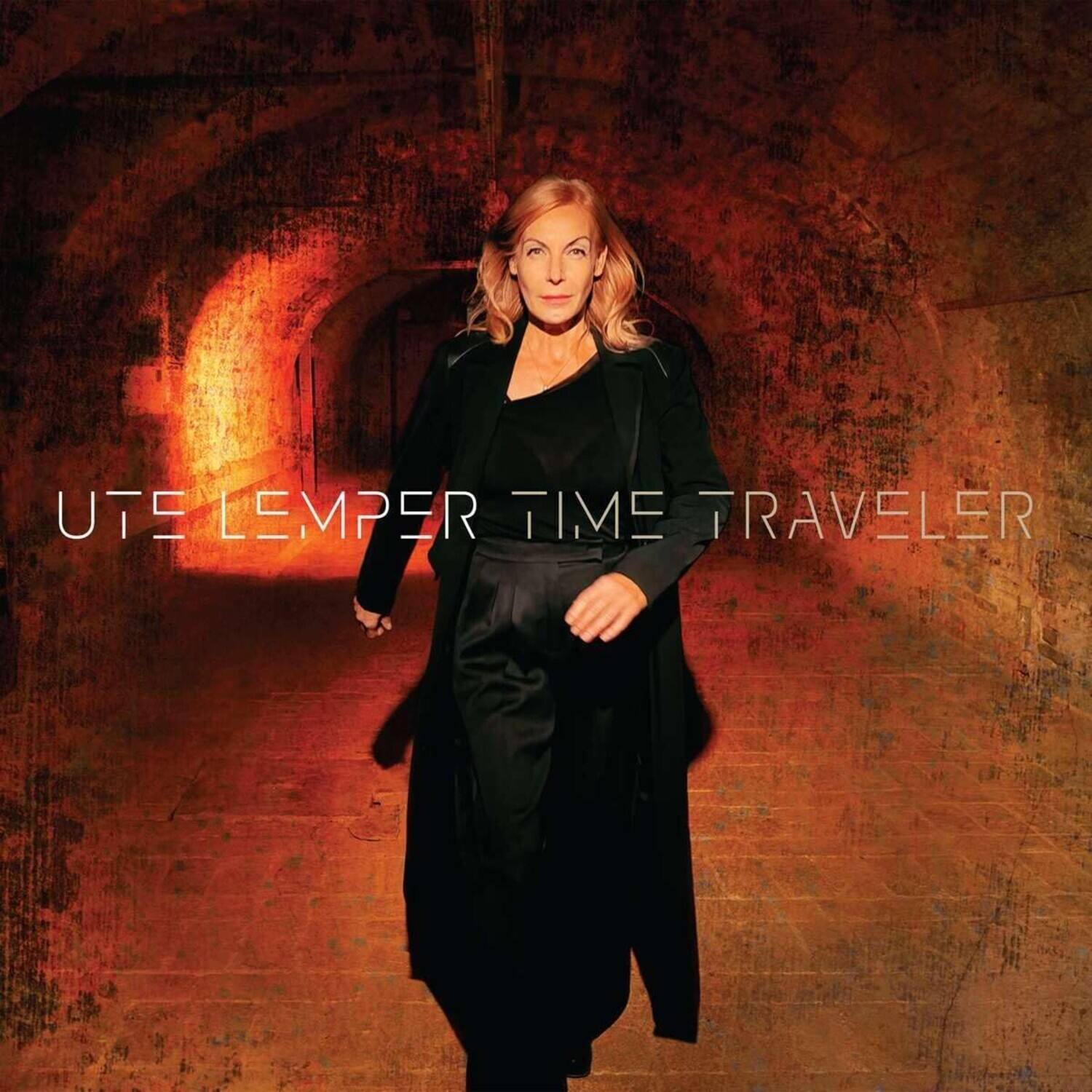 Ute Lemper  
Time Traveler