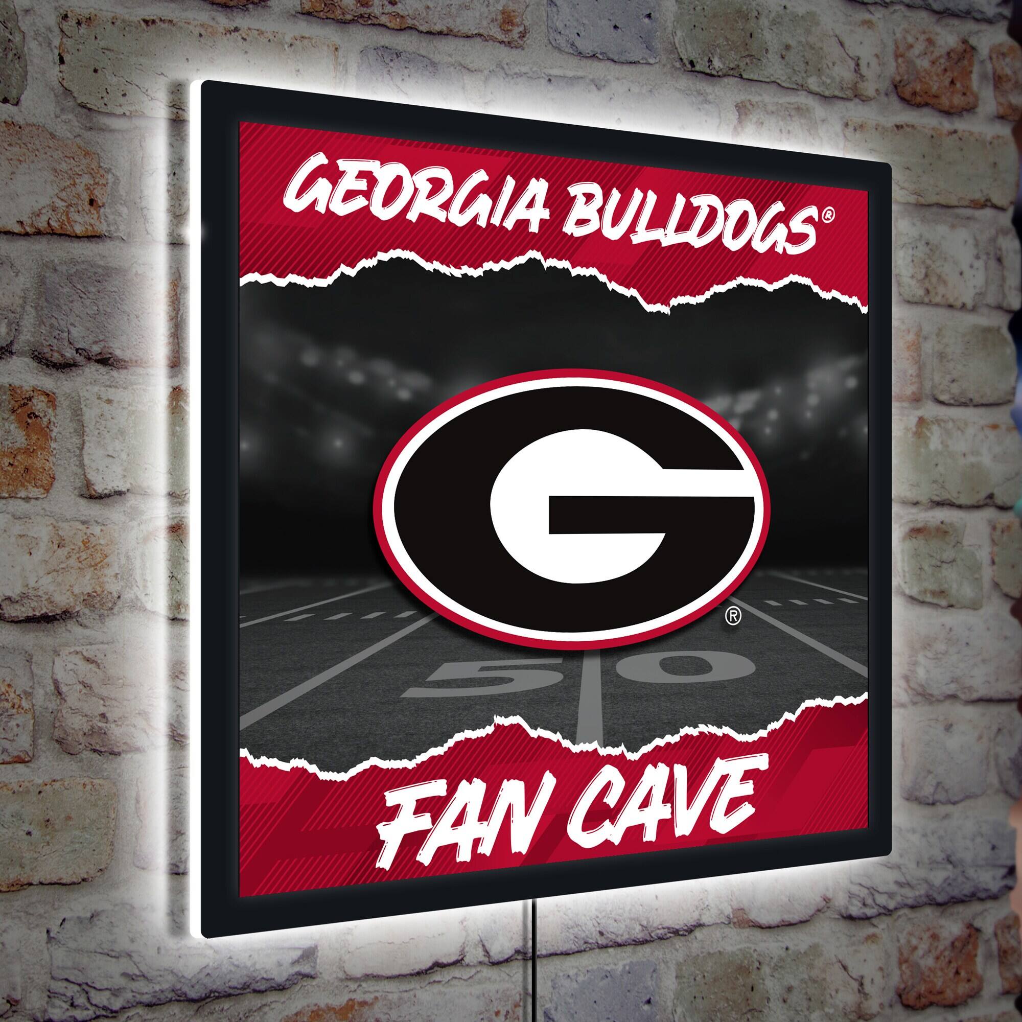 Evergreen Enterprises - Georgia Bulldogs 23" LED Fan Cave Square-Shaped Lighted Wall Sign - Multicolor