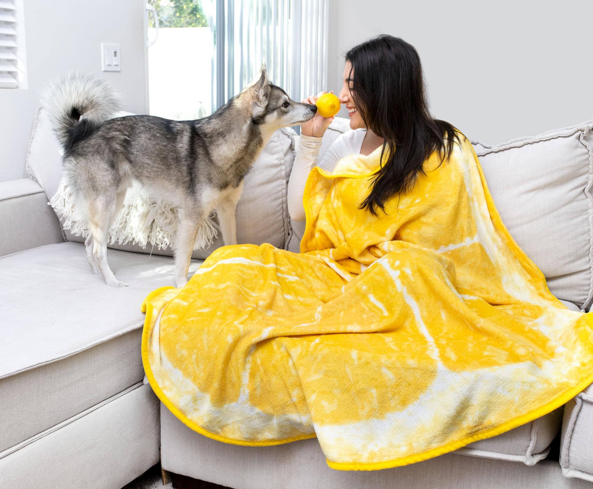 Alt View 3. Toynk - Lemon Slice Round Fleece Throw Blanket | 60 Inches - Yellow.
