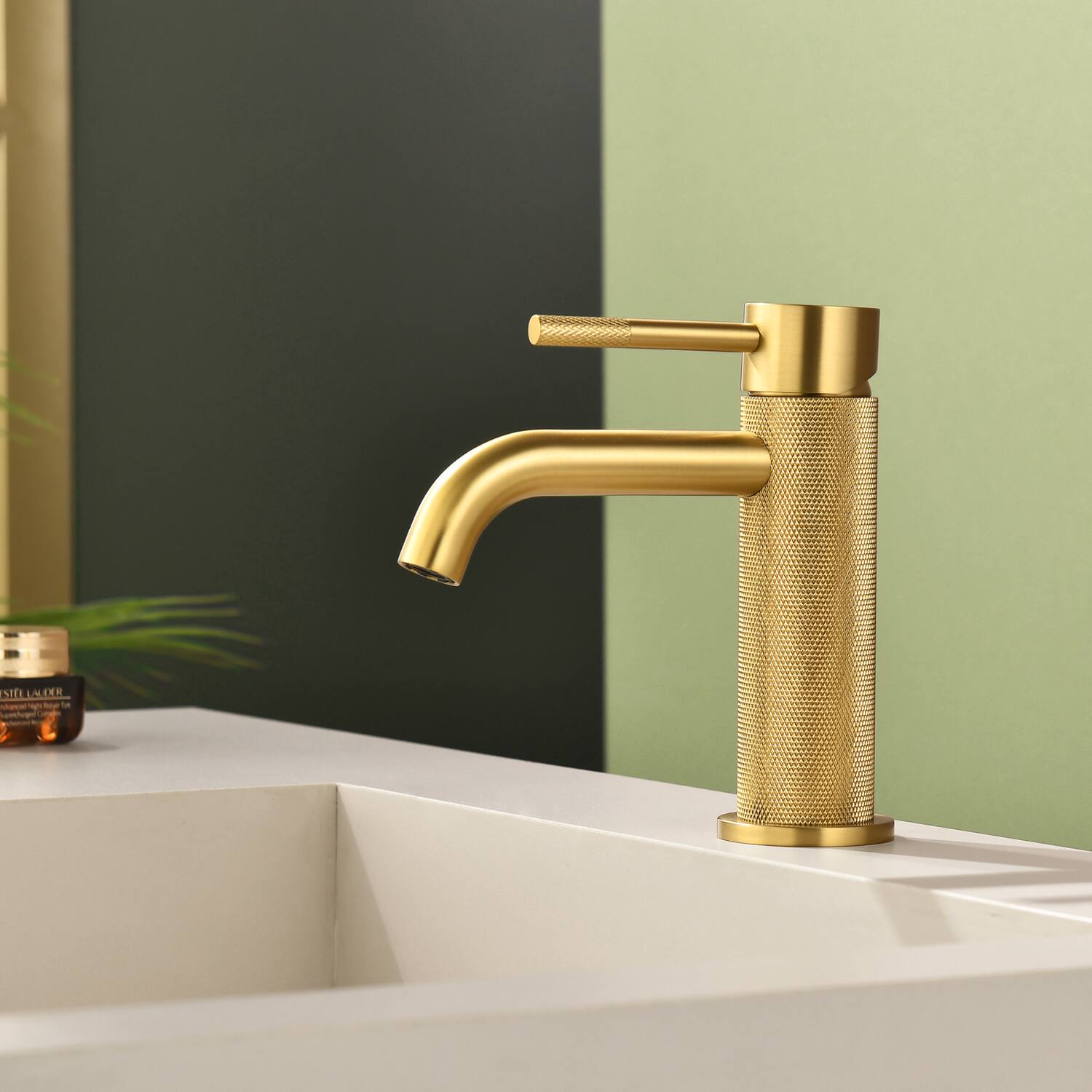 SI LA LEXE Aace wwaragoloos - - ug T