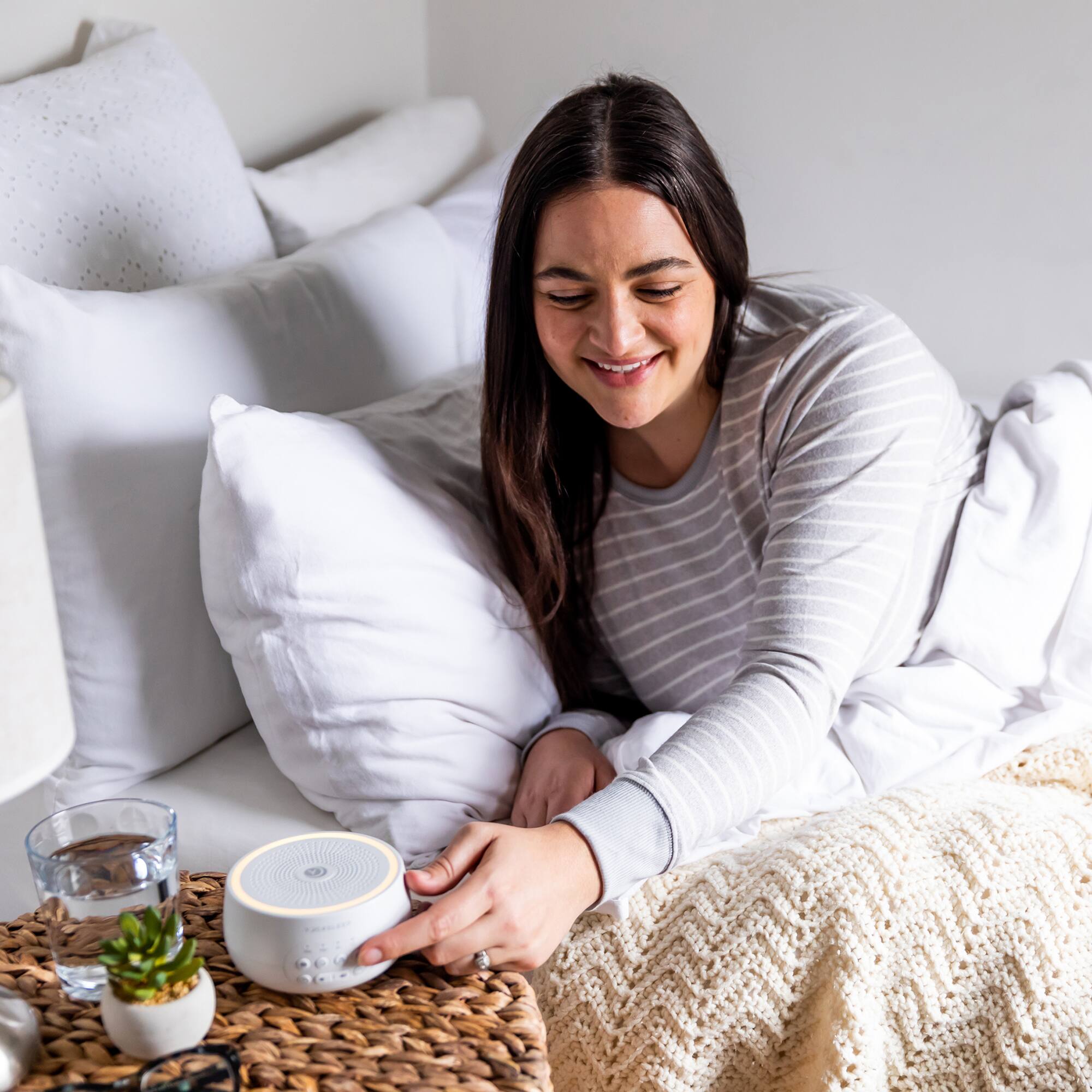 Alt View 2. Yogasleep - Yogasleep Dreamcenter Sound Machine - White.