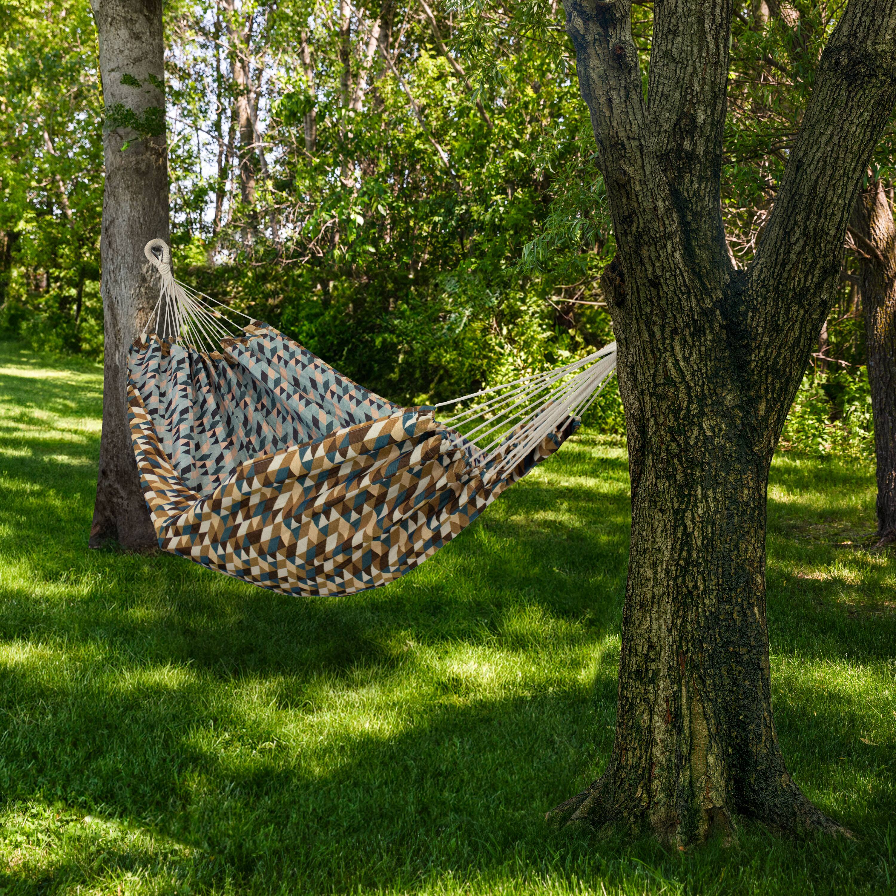 Alt View 4. Sunnydaze - 2-Person Polyester Jacquard Double Hammock - Geometric Jumble.
