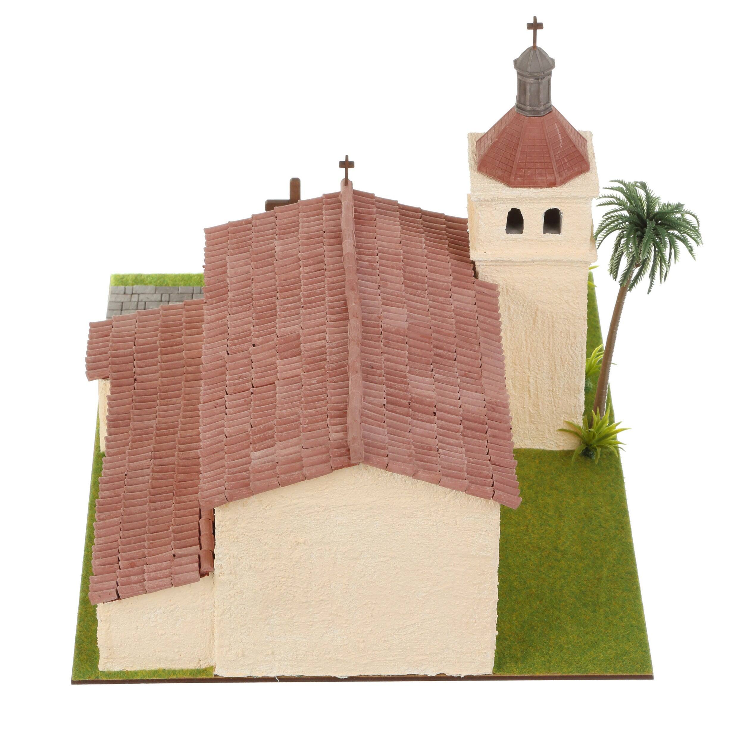 Angle. Wise Elk - Mission Santa Clara de Asis Mini Brick Building Kit, 1255 pcs - Multicolor.