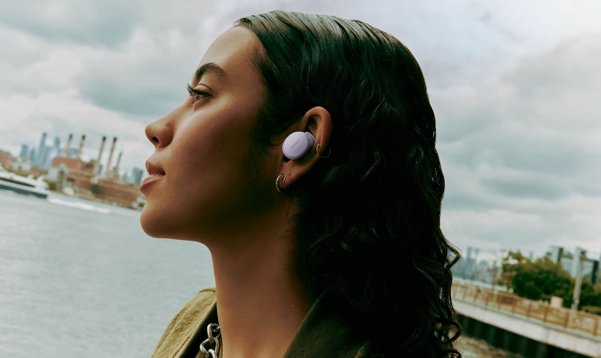 Alt View 18. Bose - QuietComfort True Wireless Noise Cancelling In-Ear Earbuds - Chilled Lilac.