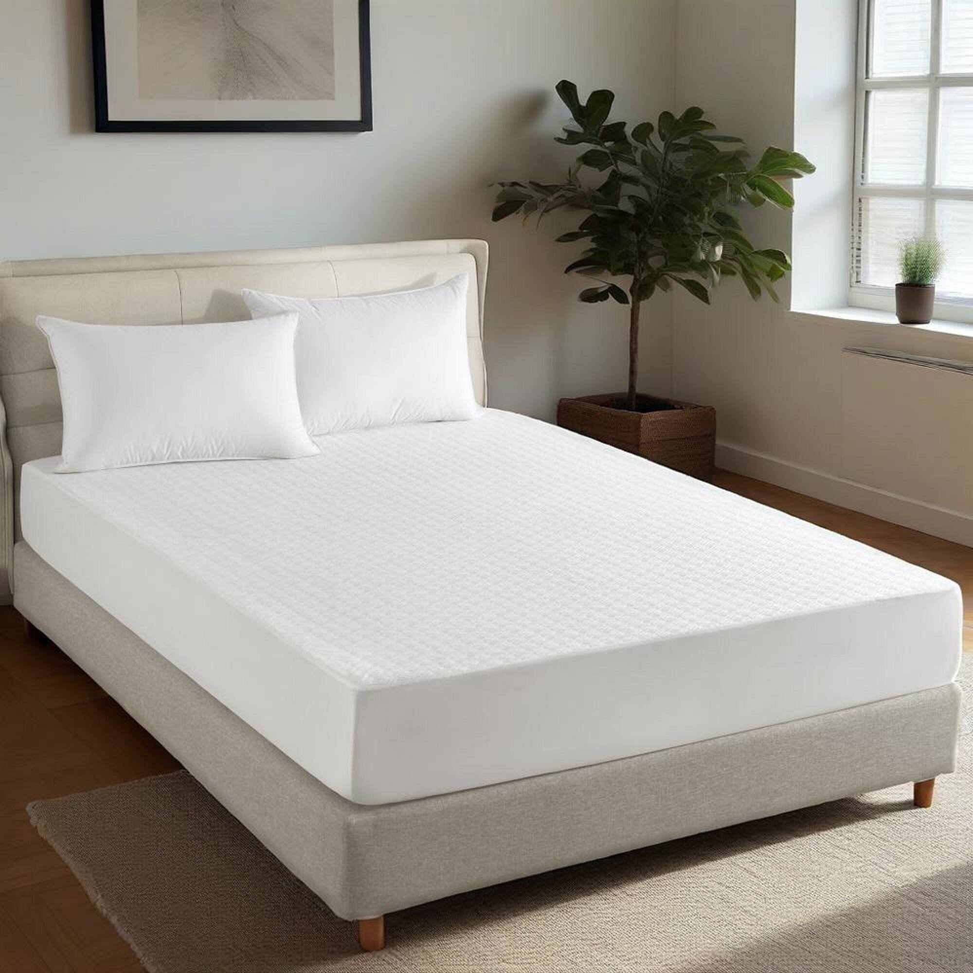 Angle. Peace Nest - Peace Nest Ice Silk Cooling Waterproof Mattress Protector - White.