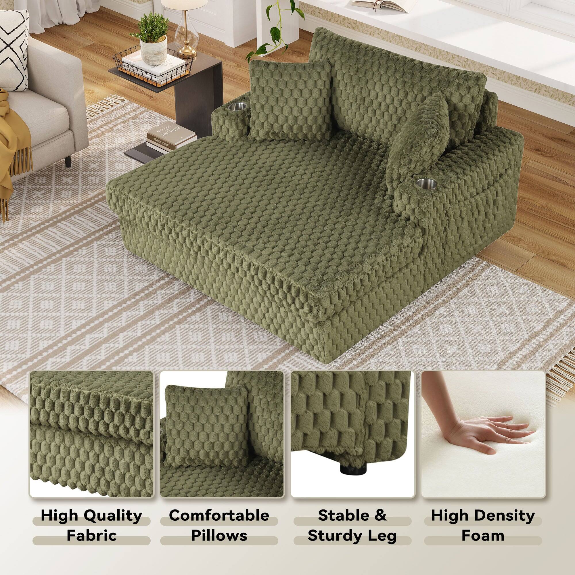 High Quality Fabric  
Comfortable Pillows  
Stable & Sturdy Leg  
High Density Foam