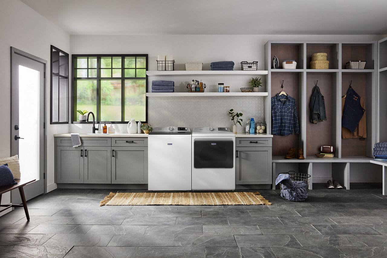 Alt View 15. Maytag - 7.4 Cu. Ft. Smart Gas Dryer with Extra Power and Advanced Moisture Sensing - White.