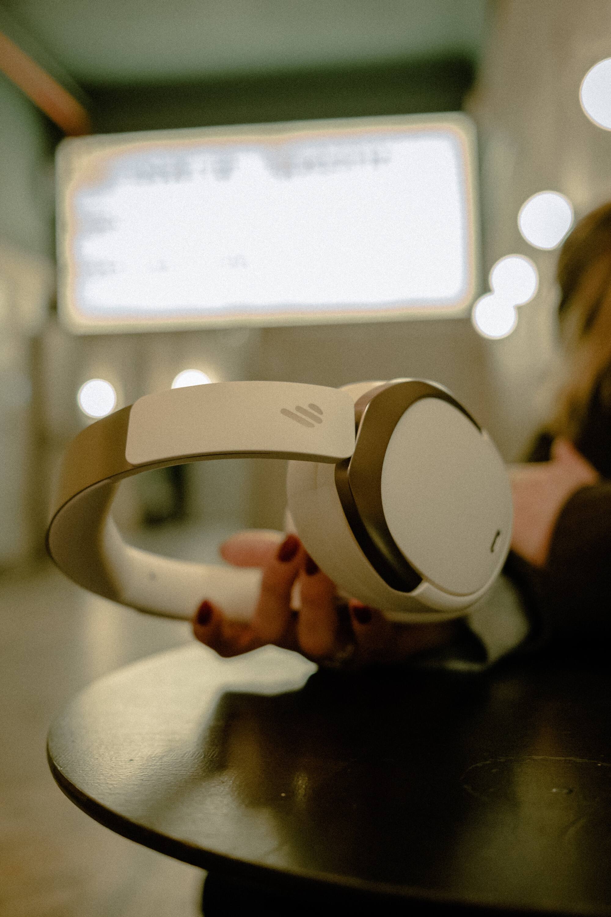 Left. Edifier - WH950NB Wireless Noise Cancelling Over-Ear Headphones - Ivory.