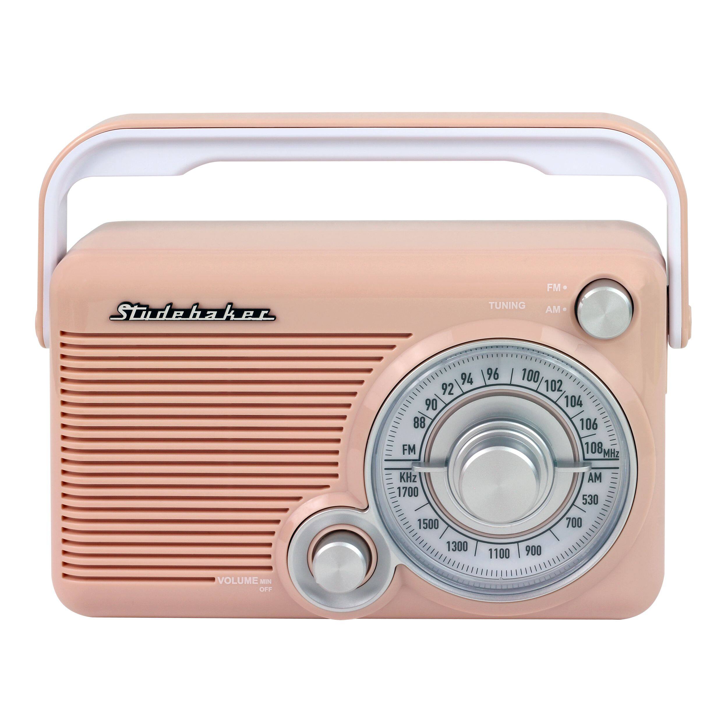 Studebaker TUNING FM AM 94 92 90 88 FM 96 100 102 104 106 108 MHz KHz 1700 AM 530 1500 700 1300 1100 900 VOLUME MIN OFF