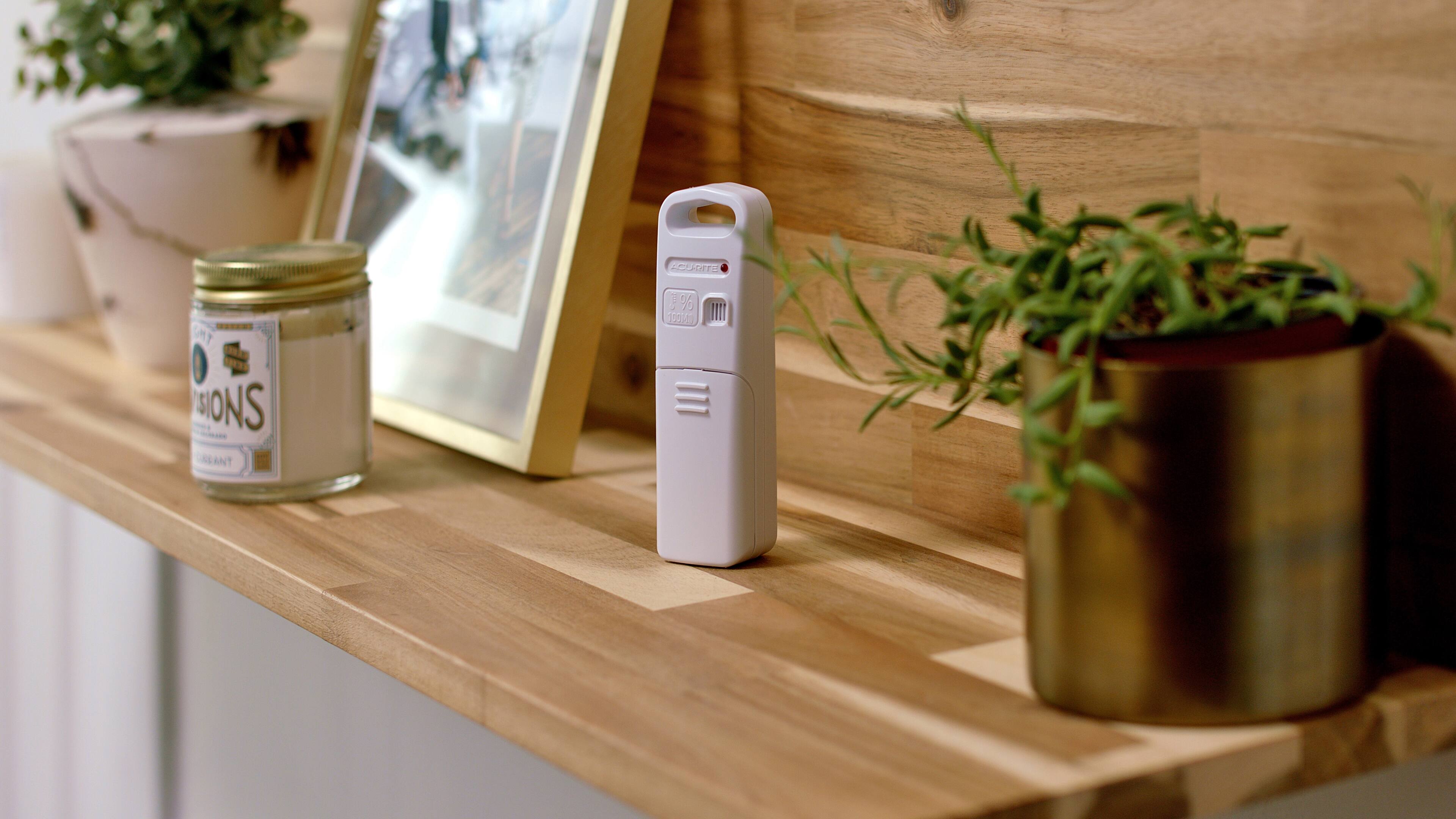 Alt View 16. AcuRite - Digital Weather Forecaster with Indoor/Outdoor Temperature and Indoor Humidity - White/Black.