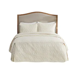 Gracie Mills - Sandy 3 Piece Split Corner Classic Pleated Quilted Bedspread Set - Cream