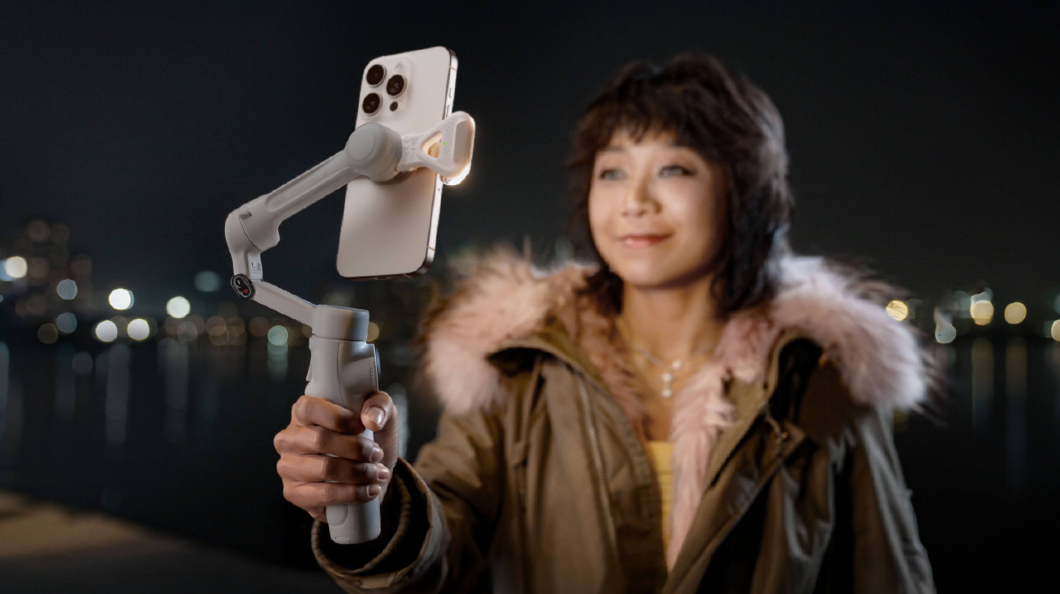 Alt View 8. Insta360 - Flow 2 AI Tracker Bundle Gimbal Stabilizer for Smartphones - Stone Gray.