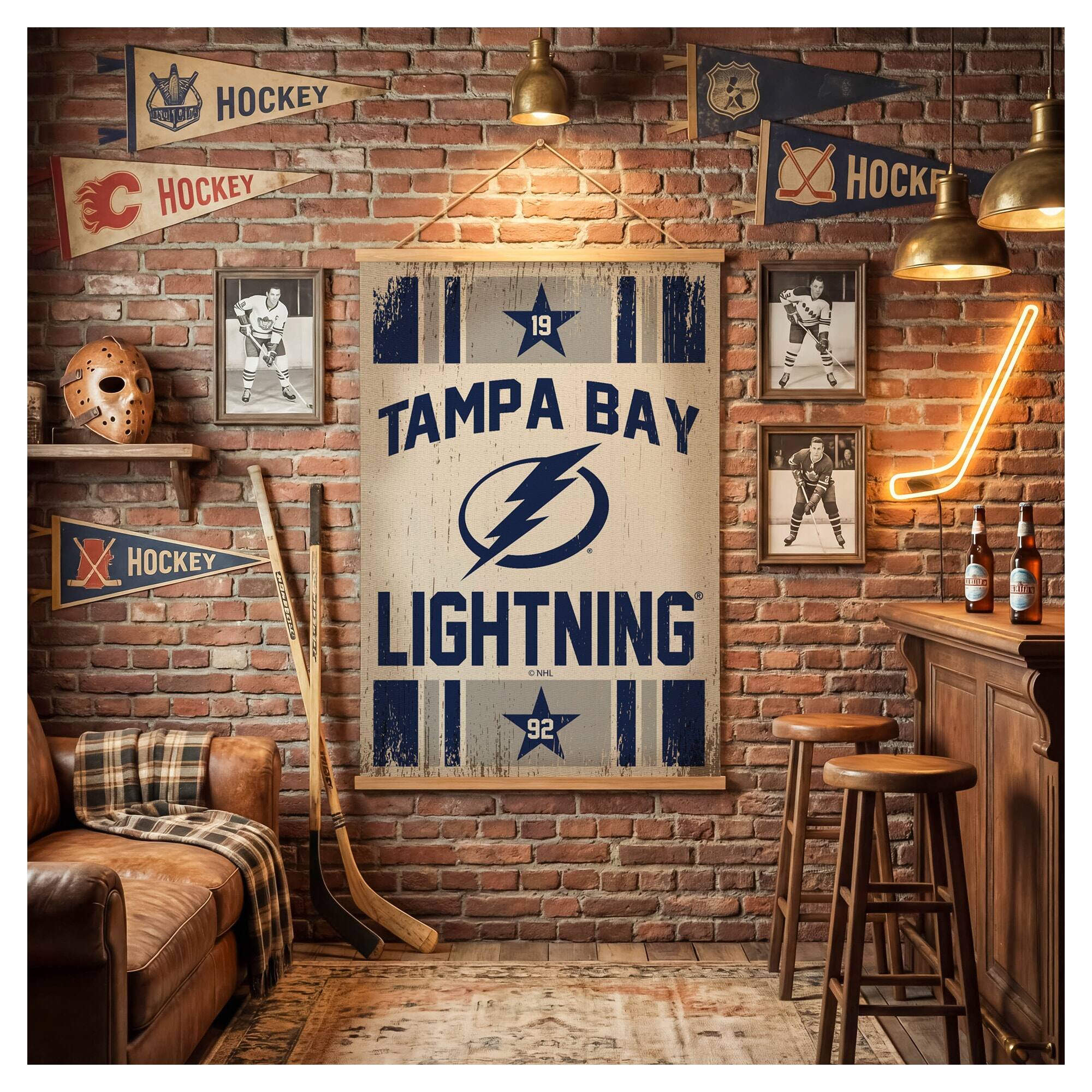 SO HOCKEY CC HOCKEY KE 19 TAMPA BAY X HOCKEY FSES LIGHTNING CNE . DE 92