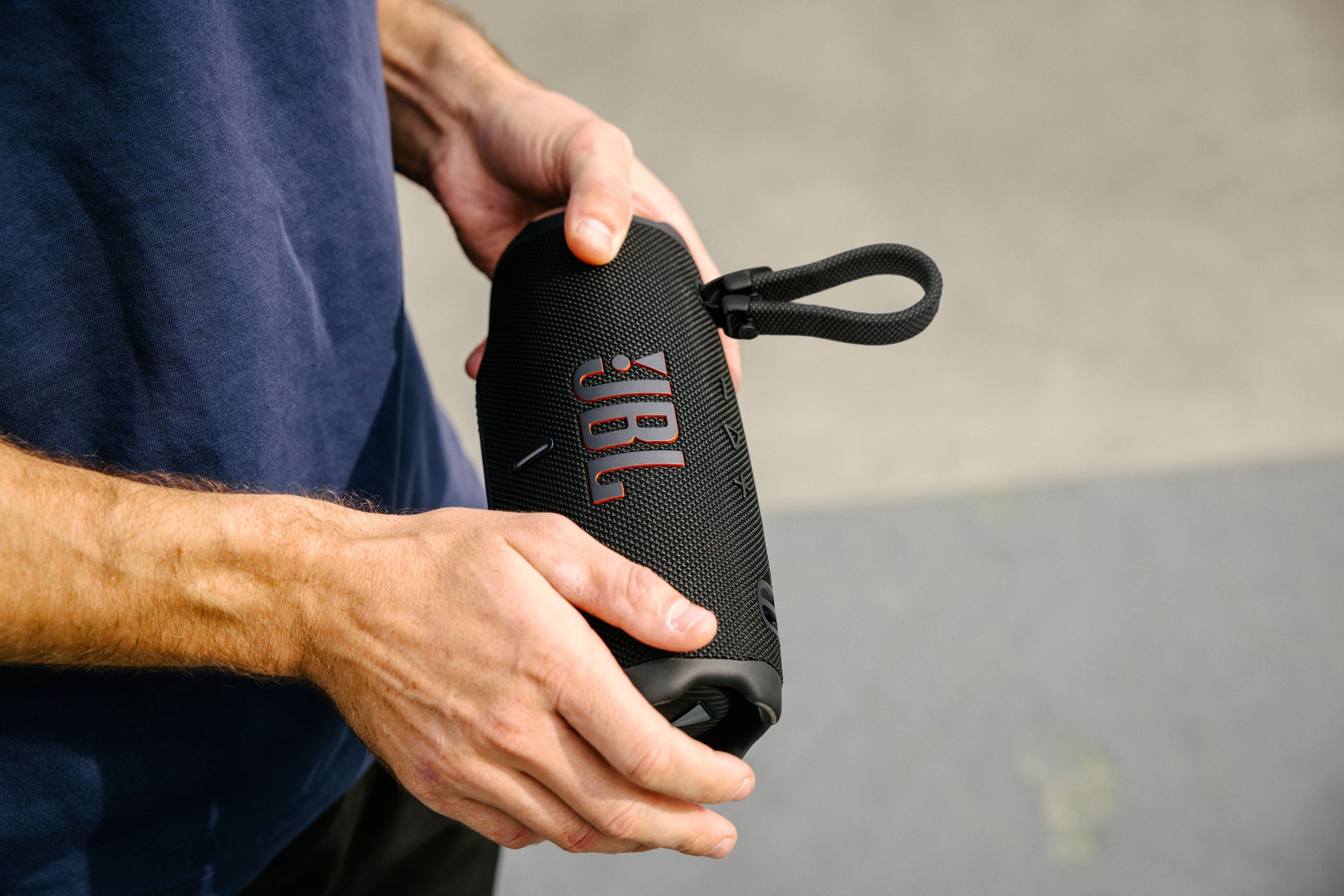 Alt View 10. JBL - Charge 6 Portable Wireless Speaker - 2025 - Black.