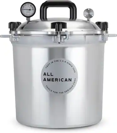 ALL AMERICAN
TOOLS FOR THE SERIOUS COOK
CAST IN THE U.S.A. SINCE 1930