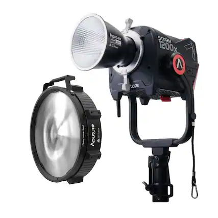 Aputure - STORM 1200x
Spot | Flood
Aputure FTE