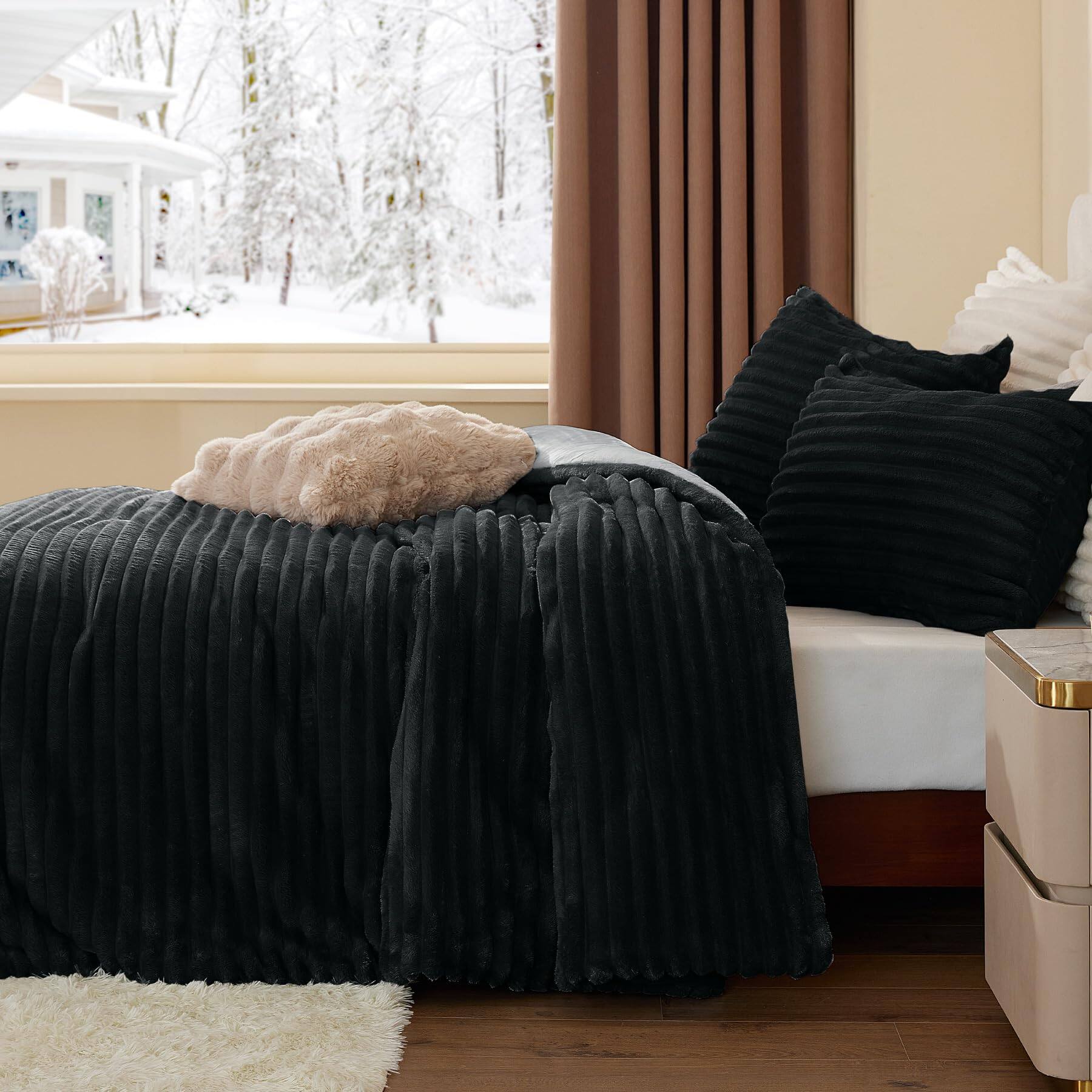 Back. Dazzed Corner - Fleece Queen Comforter Set -Super Soft & Warm Fluffy Bedding - Black.