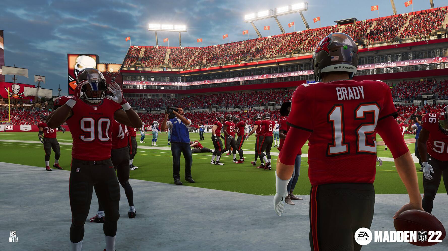 Alt View 14. Electronic Arts - Madden NFL 22.
