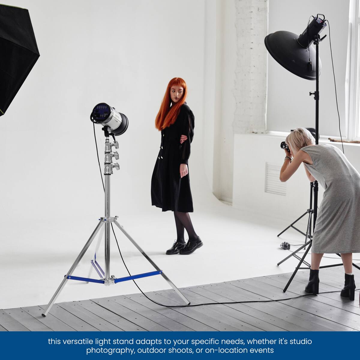 This versatile light stand adapts to your specific needs, whether it's studio photography, outdoor shoots, or on-location events.