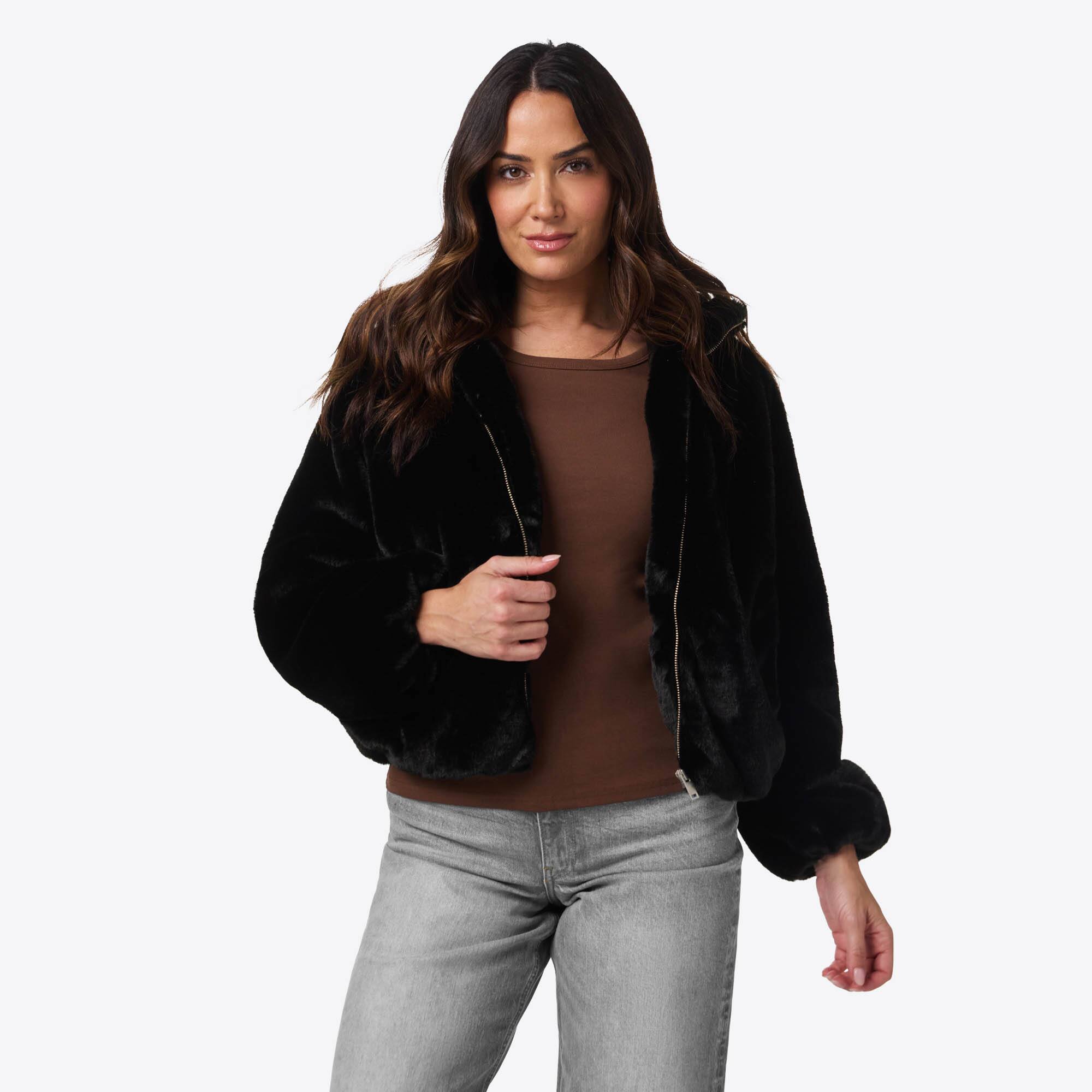 Front. Mobile Warming - Women's Onyx Heated Jacket - Black.