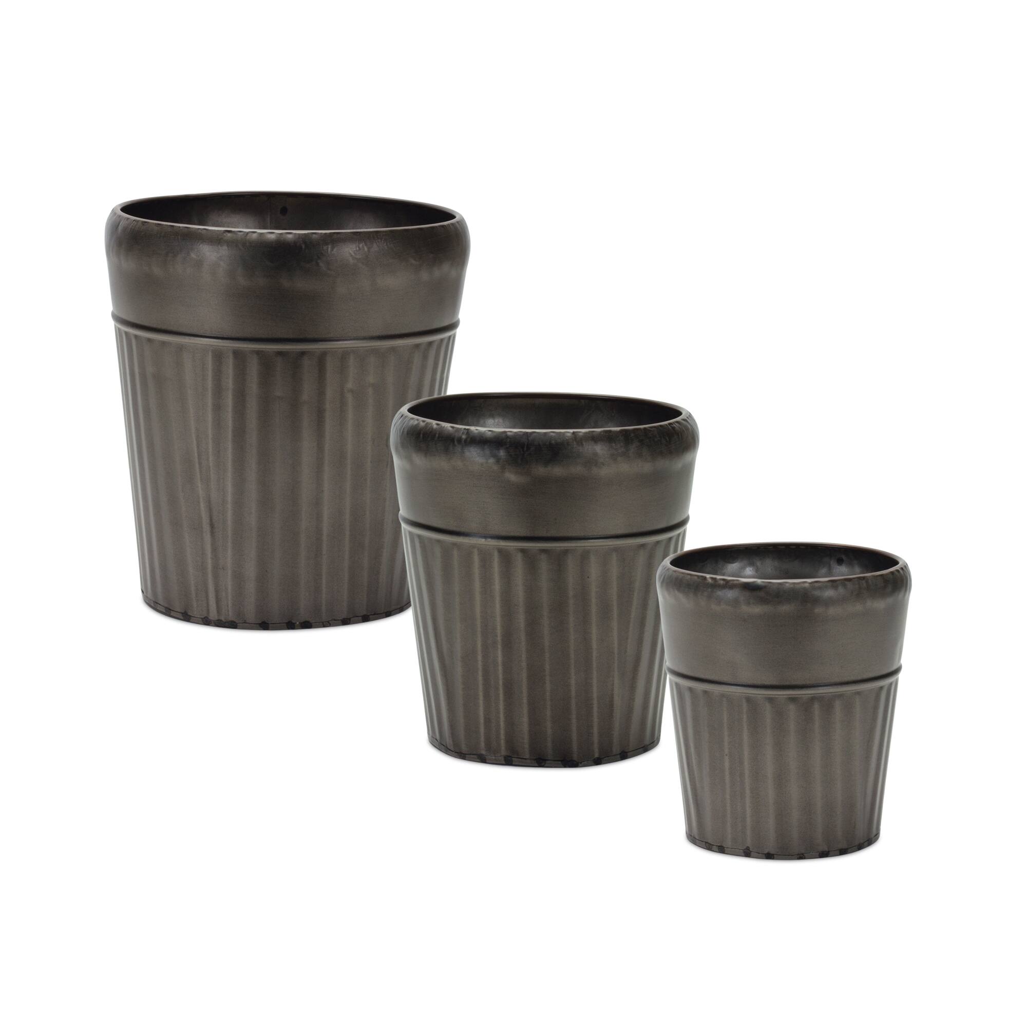 Front. BreeBe - Pewter Metal Planter with Tapered Design (Set of 3) - Grey.