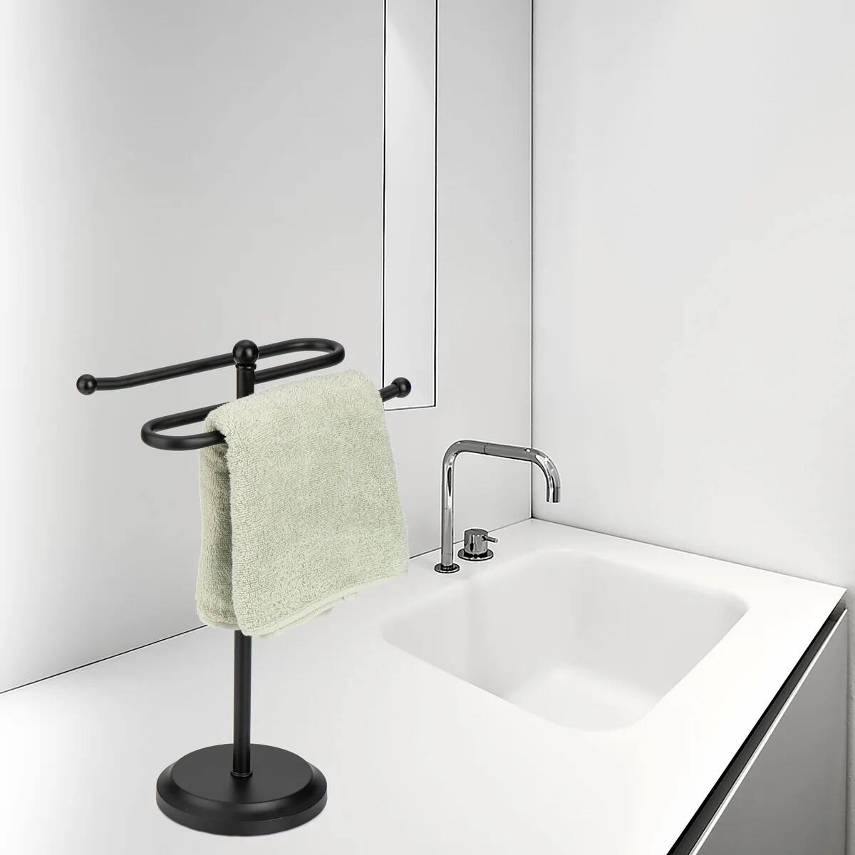 Angle. J&V TEXTILES - S Design Fingertip Towel Holder.