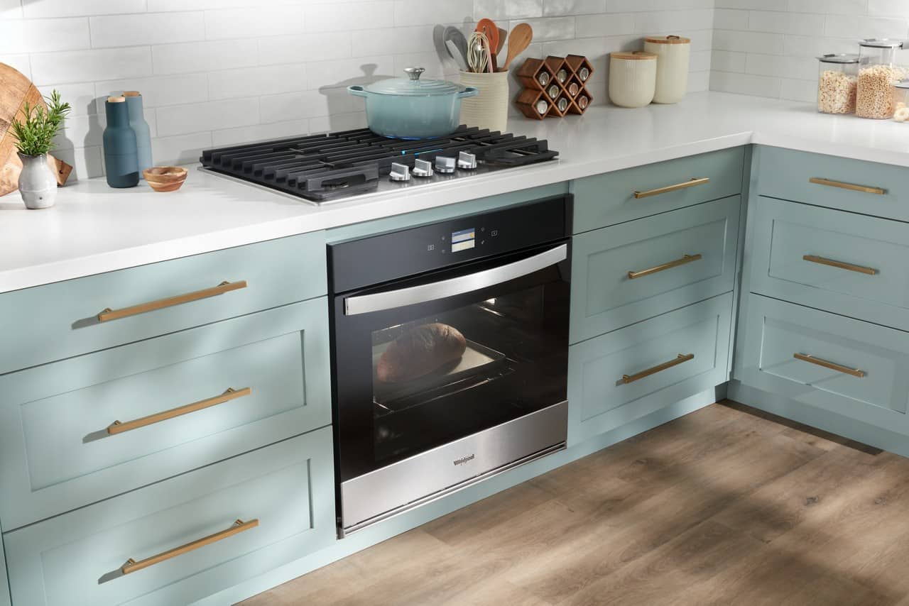 Alt View 20. Whirlpool - Whirlpool - 36" Built-In Gas Cooktop with 5 Burners and EZ-2-Lift Hinged Cast-Iron Grates - Stainless Steel.