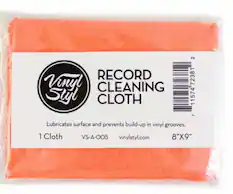 RECORD CLEANING CLOTH
Vinyl Styl
Lubricates surface and prevents build-up in vinyl grooves.
1 Cloth
VS-A-005
vinylstyl.com
8"X9"