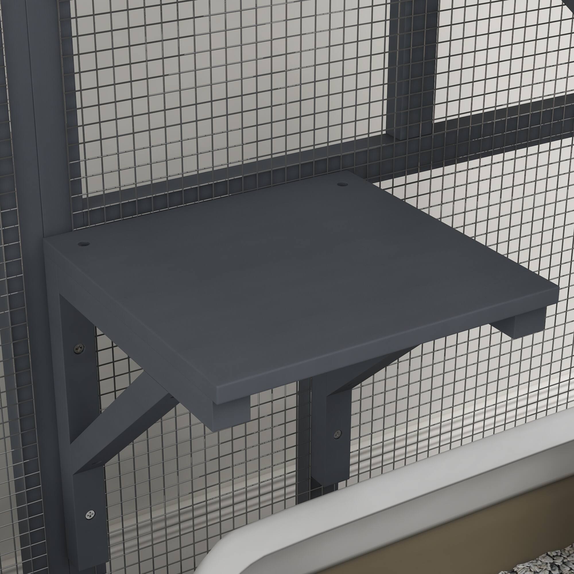 Alt View 8. Pawhut - House.